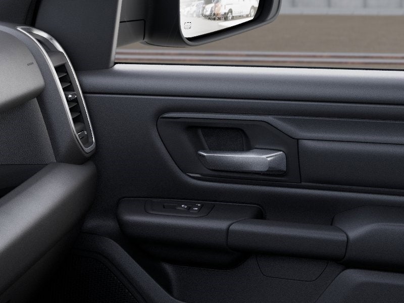 2026 RAM 1500 Express 4x4 Crew Cab 5'7 Box