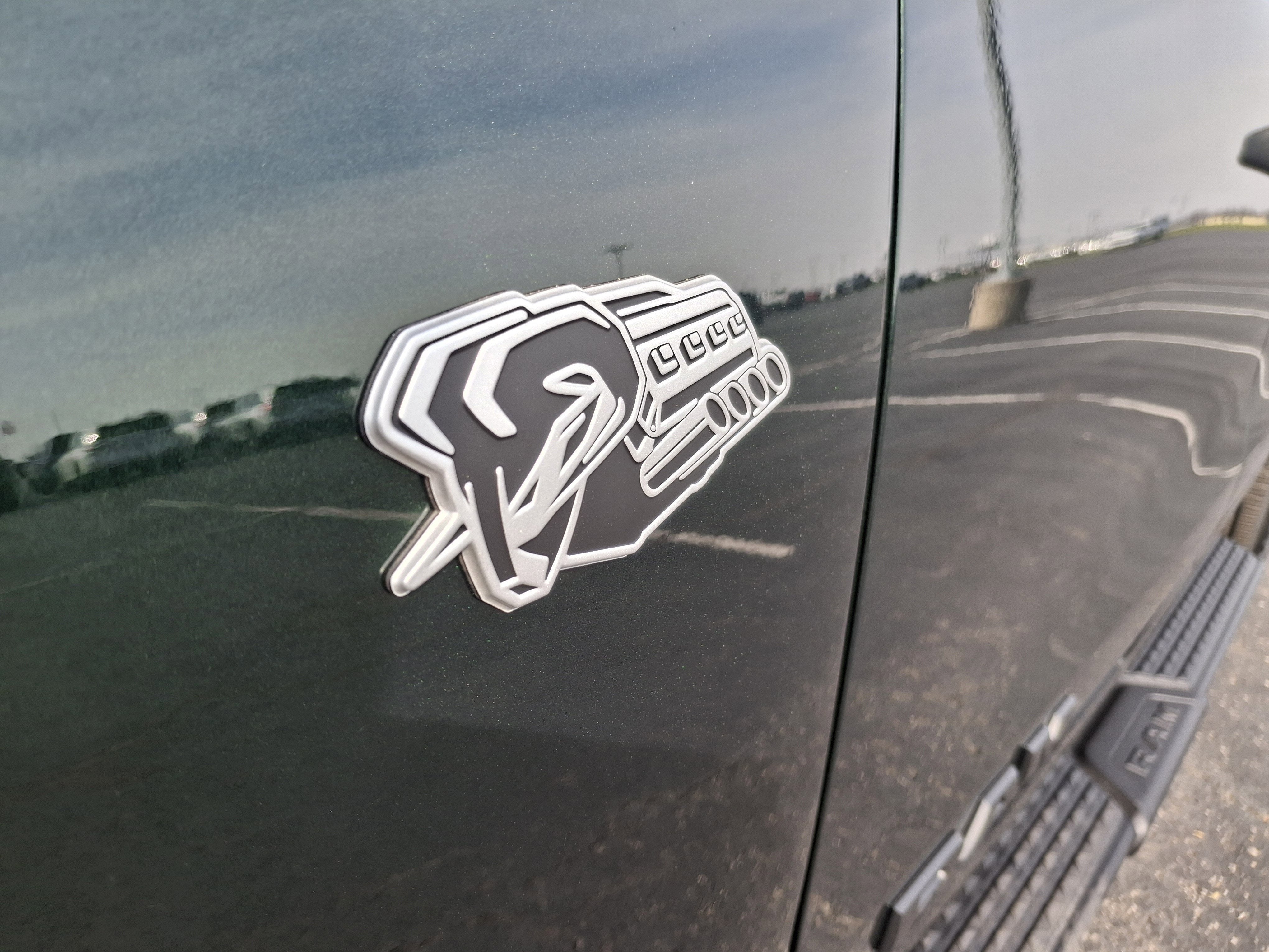 2026 RAM 1500 Express 4x4 Crew Cab 5'7 Box