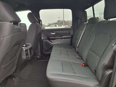 2026 RAM 1500 Express 4x4 Crew Cab 5'7 Box