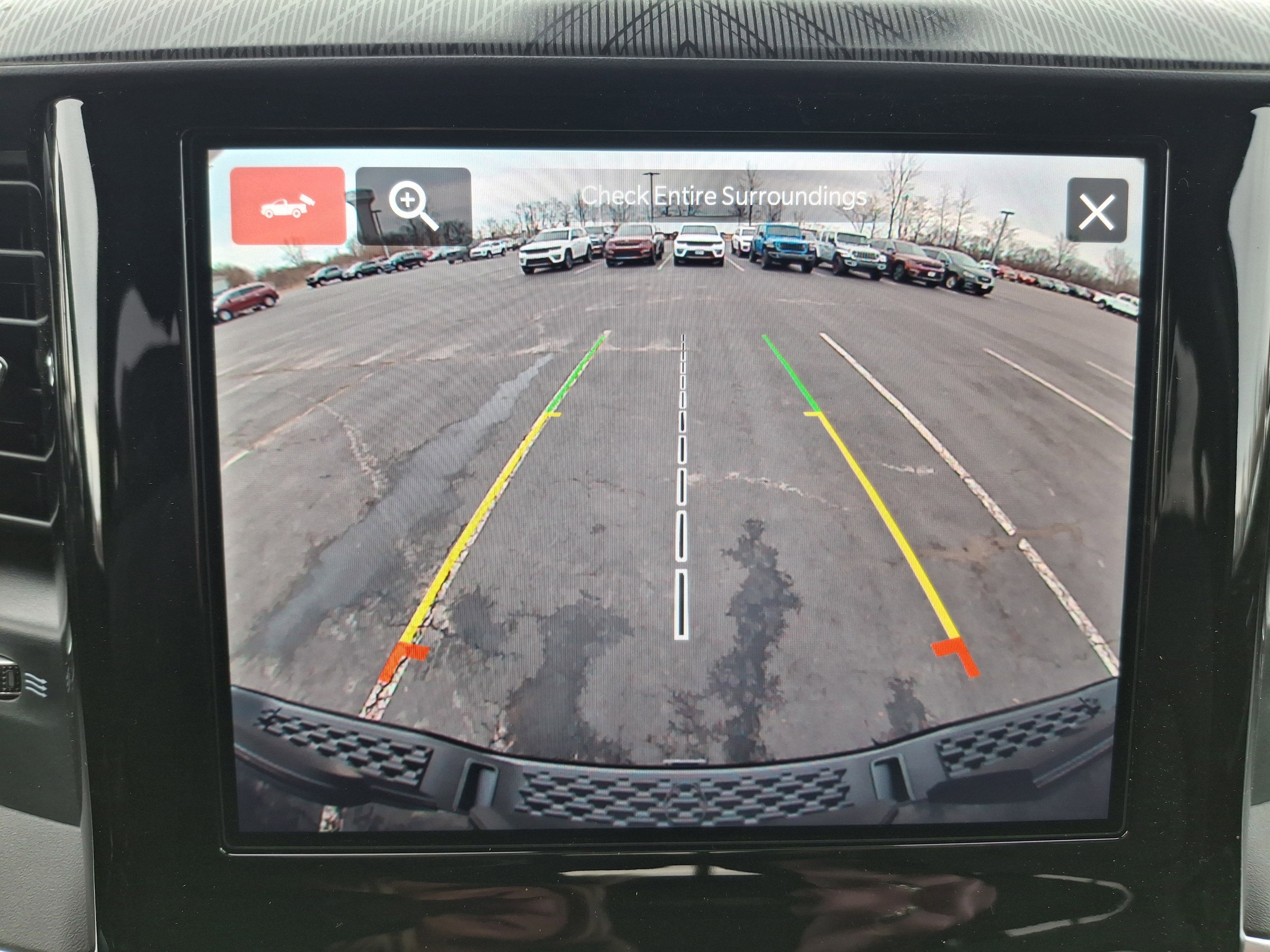 2026 RAM 1500 Express 4x4 Crew Cab 5'7 Box