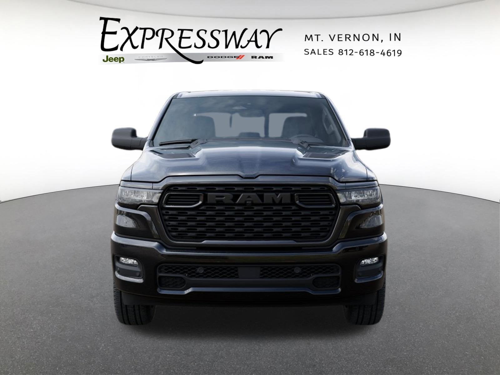 2026 RAM 1500 Express 4x4 Crew Cab 5'7 Box