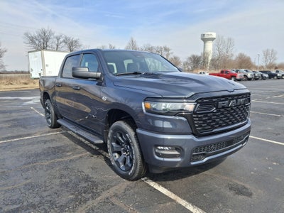 2026 RAM 1500 Express 4x4 Crew Cab 5'7 Box