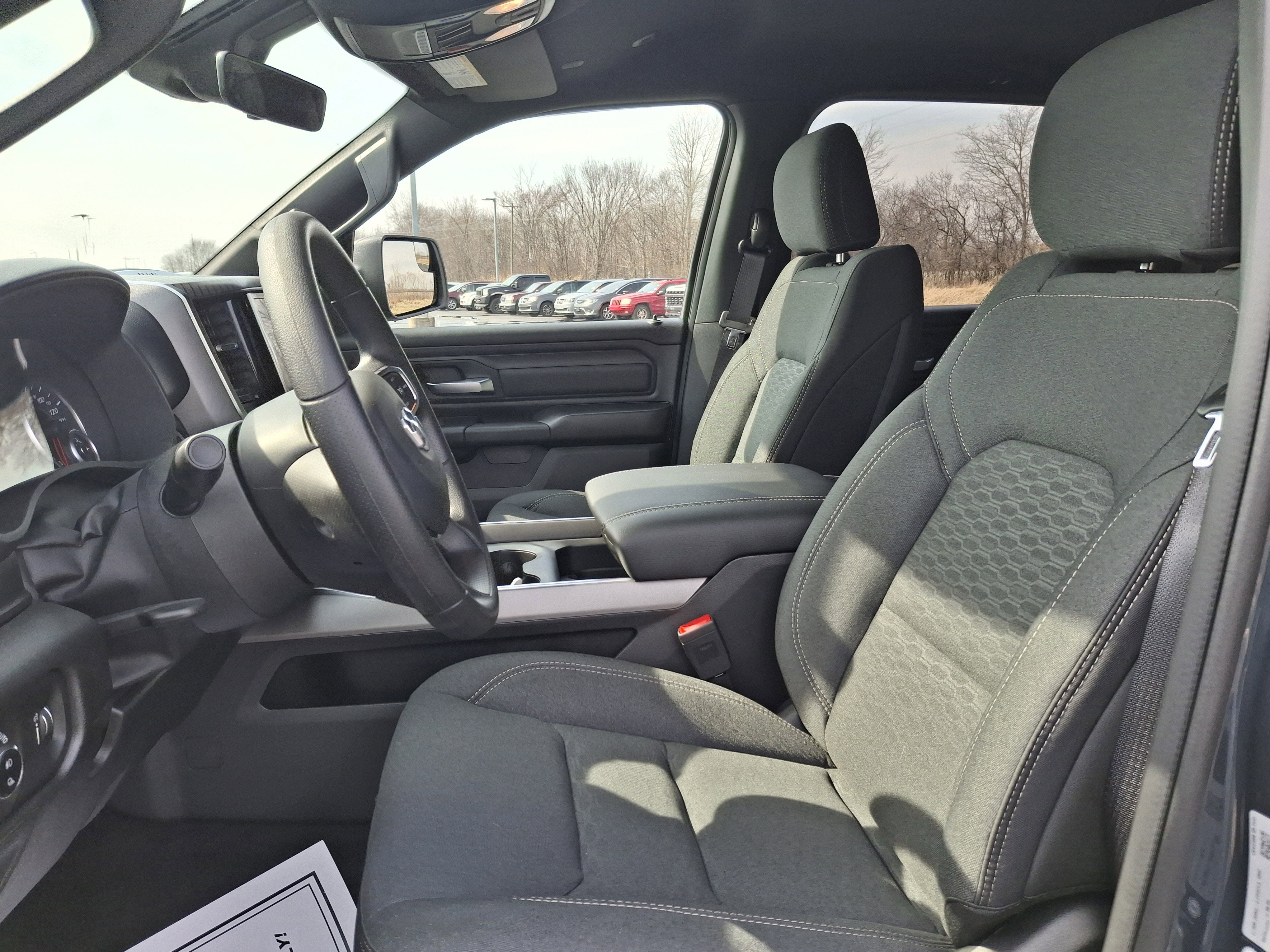 2026 RAM 1500 Express 4x4 Crew Cab 5'7 Box