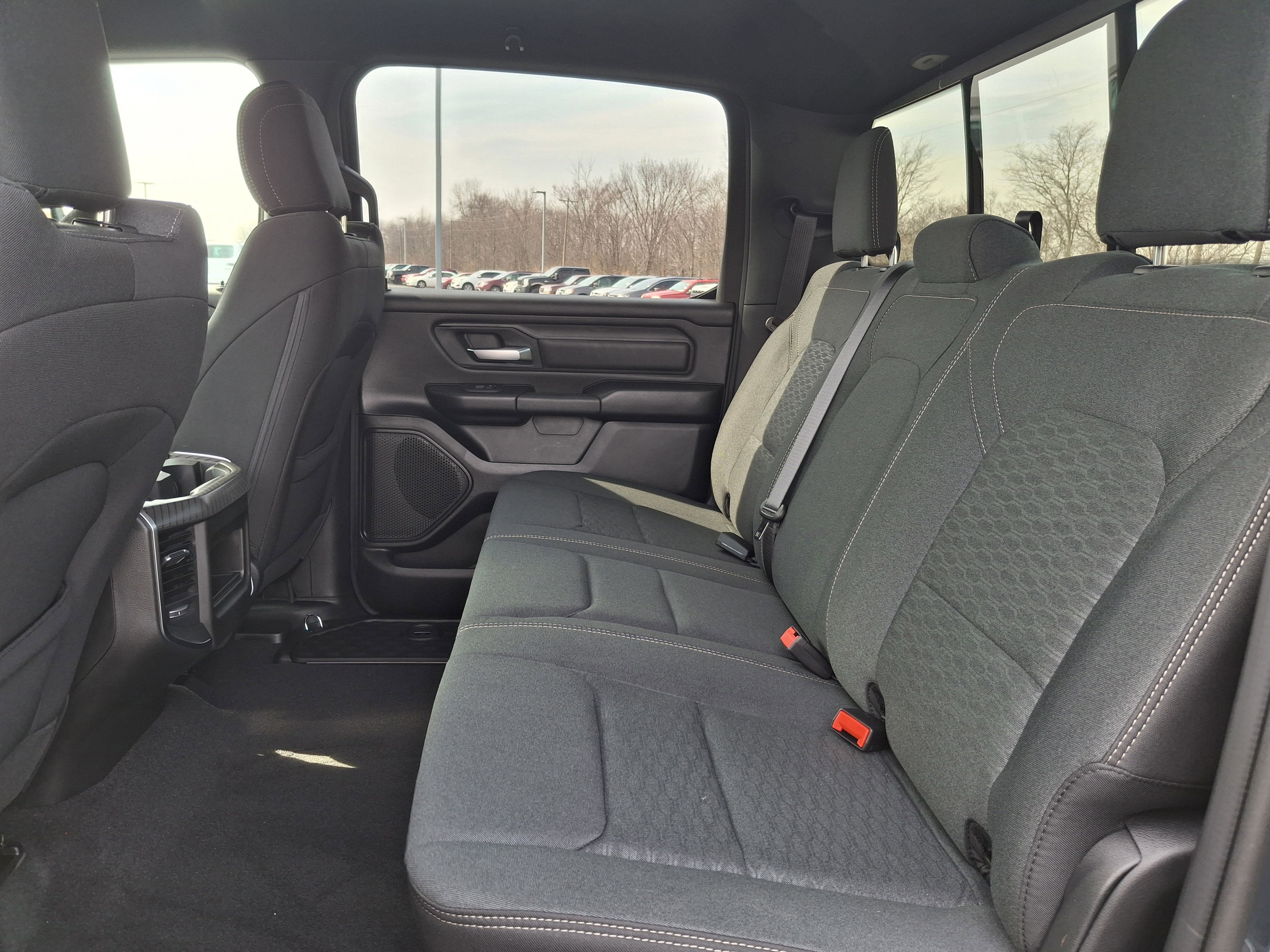 2026 RAM 1500 Express 4x4 Crew Cab 5'7 Box