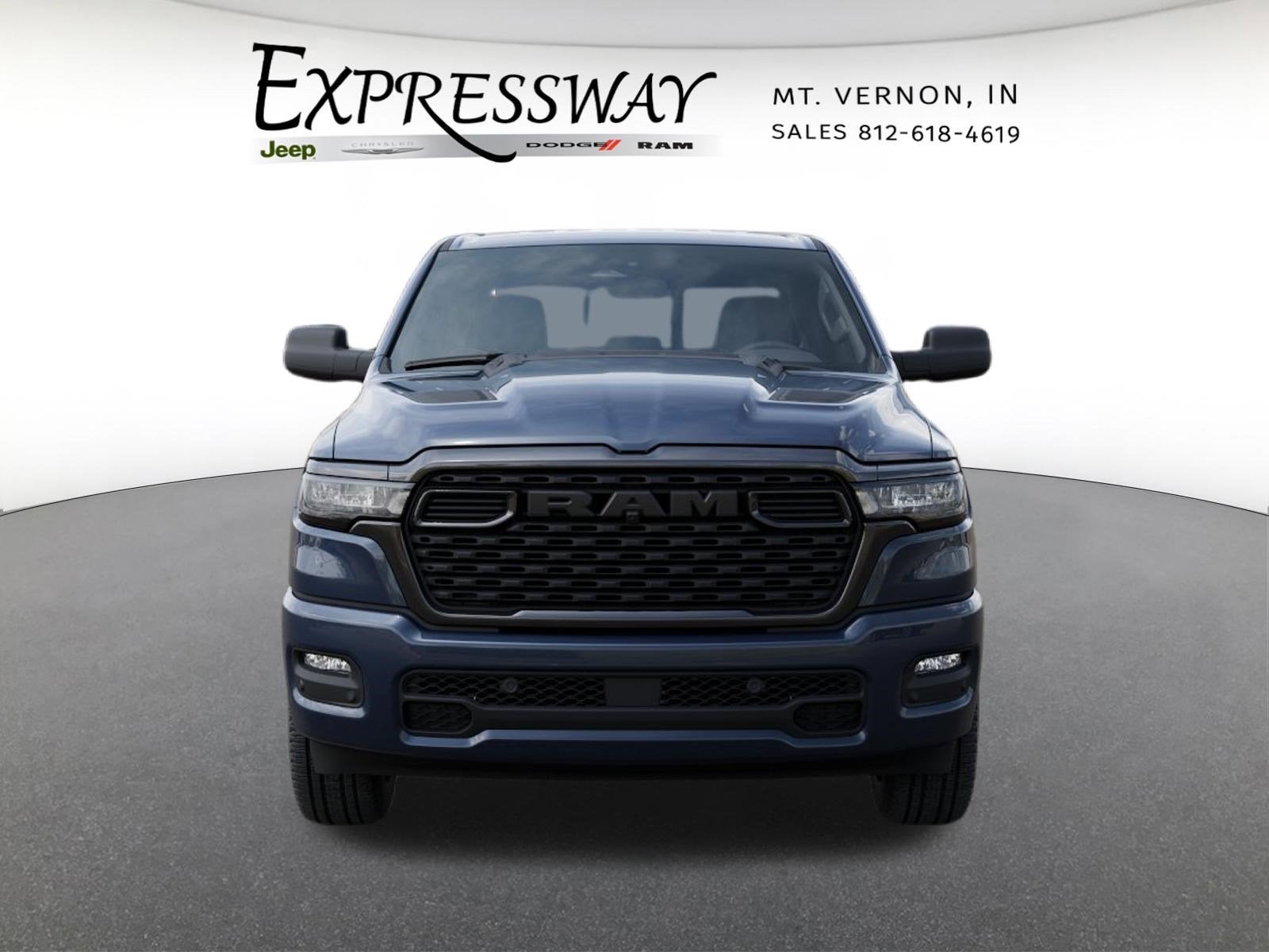 2026 RAM 1500 Express 4x4 Crew Cab 5'7 Box
