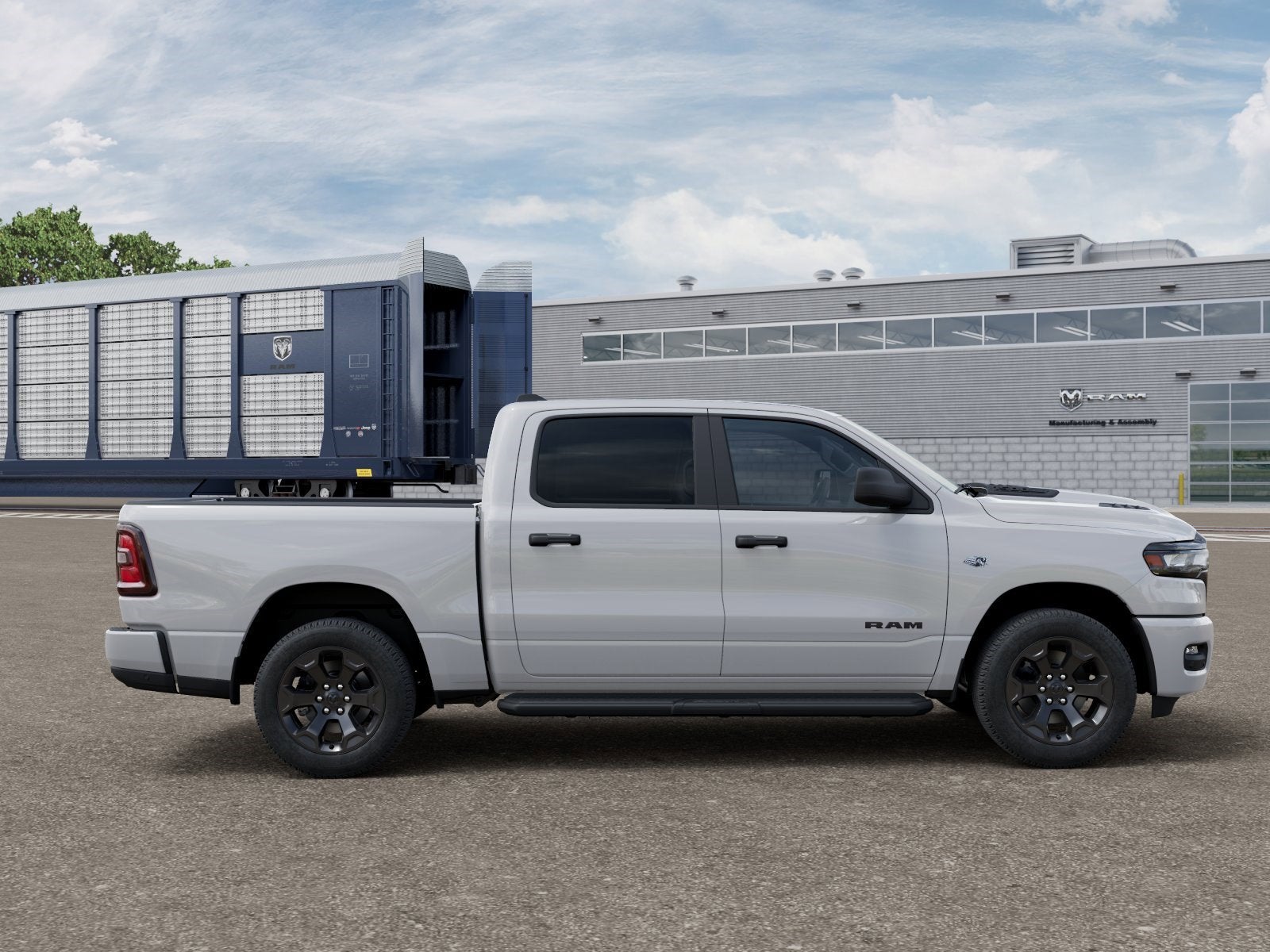 2026 RAM 1500 Express 4x4 Crew Cab 5'7 Box