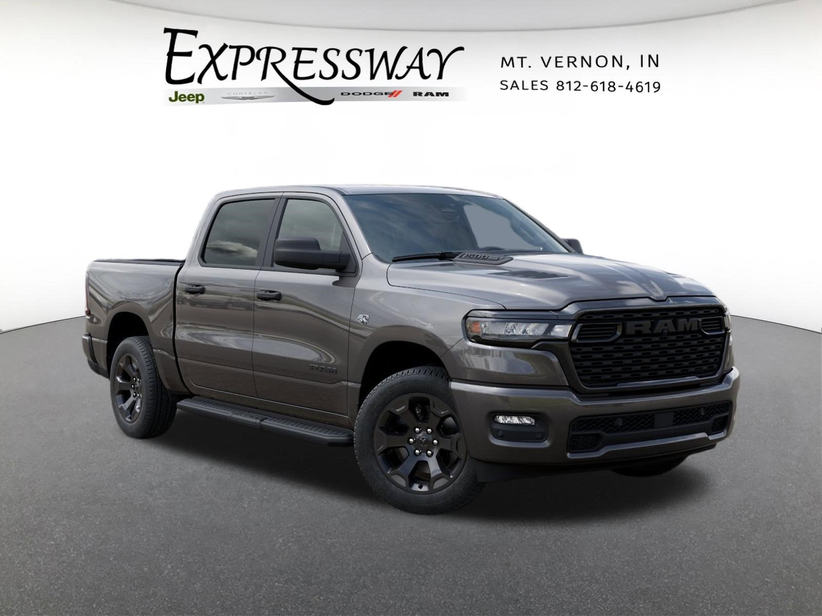 2026 RAM 1500 Express 4x4 Crew Cab 5'7 Box