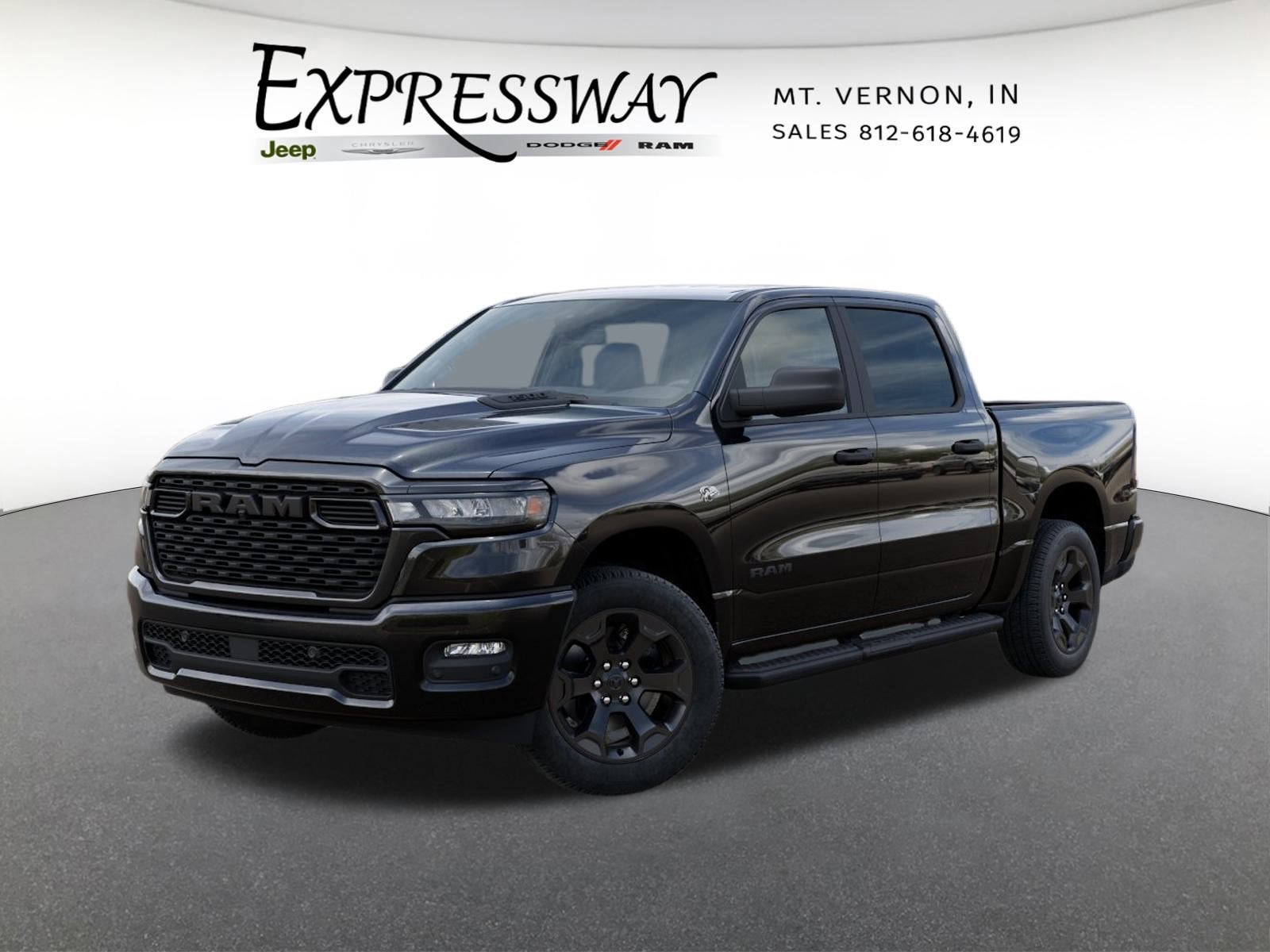2026 RAM 1500 Express 4x4 Crew Cab 5'7 Box