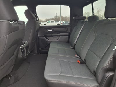 2026 RAM 1500 Express 4x4 Crew Cab 5'7 Box