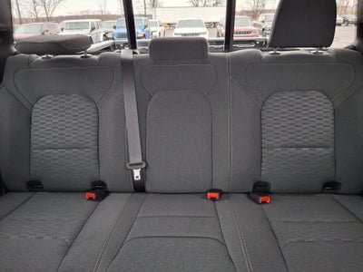 2026 RAM 1500 Express 4x4 Crew Cab 5'7 Box