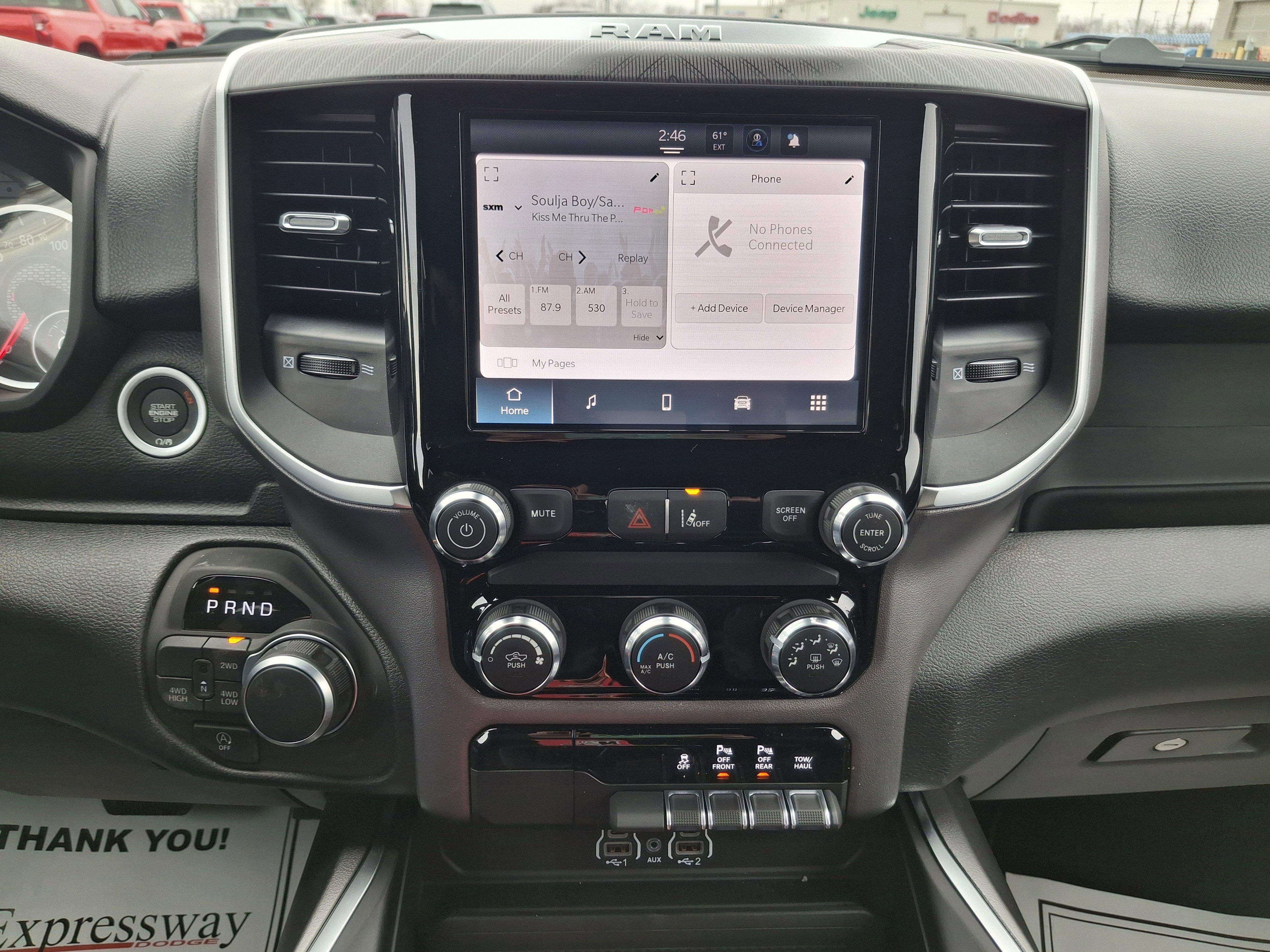 2026 RAM 1500 Express 4x4 Crew Cab 5'7 Box