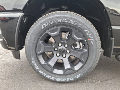 2026 RAM 1500 Express 4x4 Crew Cab 5'7 Box