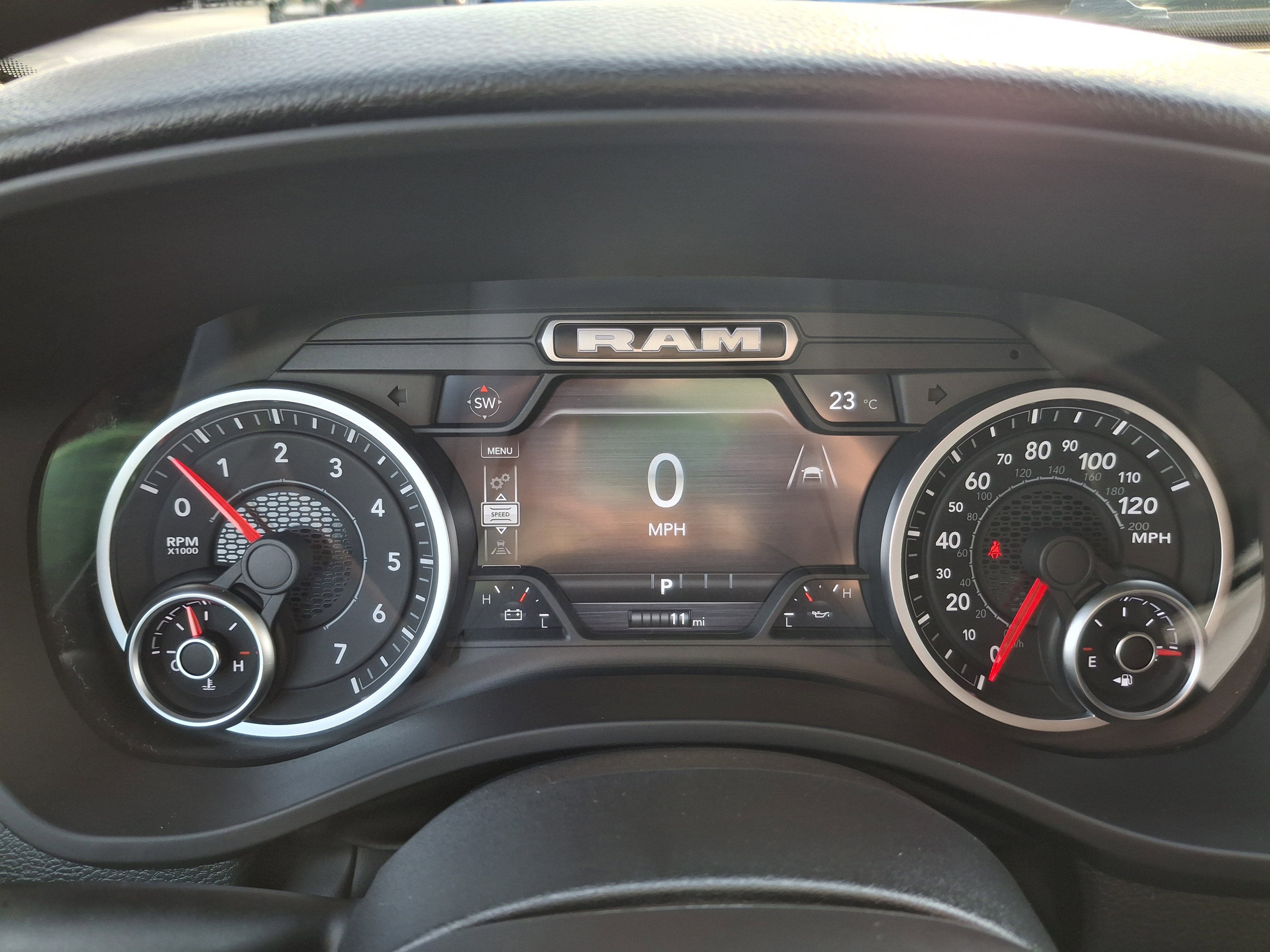 2026 RAM 1500 Express 4x4 Crew Cab 5'7 Box