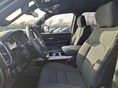 2026 RAM 1500 Express 4x4 Crew Cab 5'7 Box