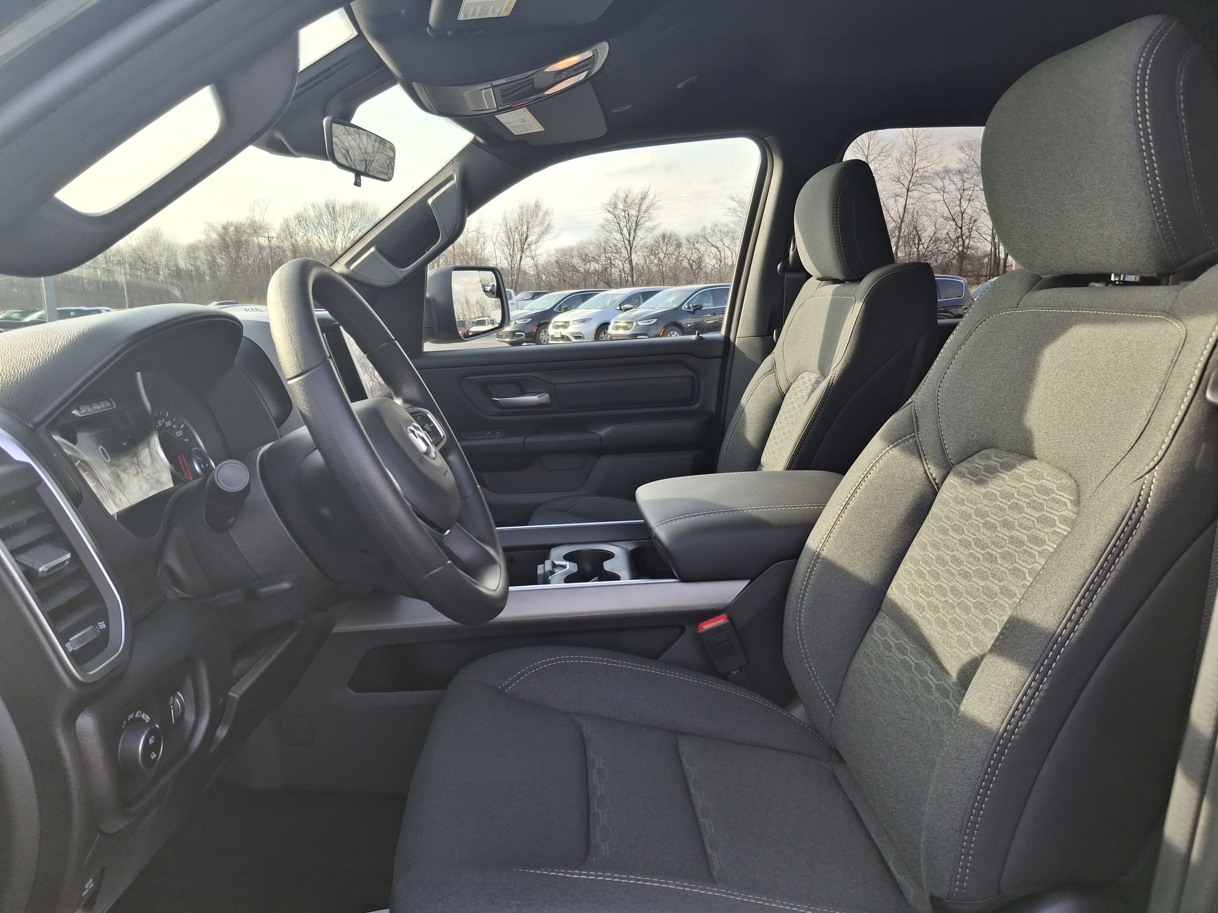 2026 RAM 1500 Express 4x4 Crew Cab 5'7 Box