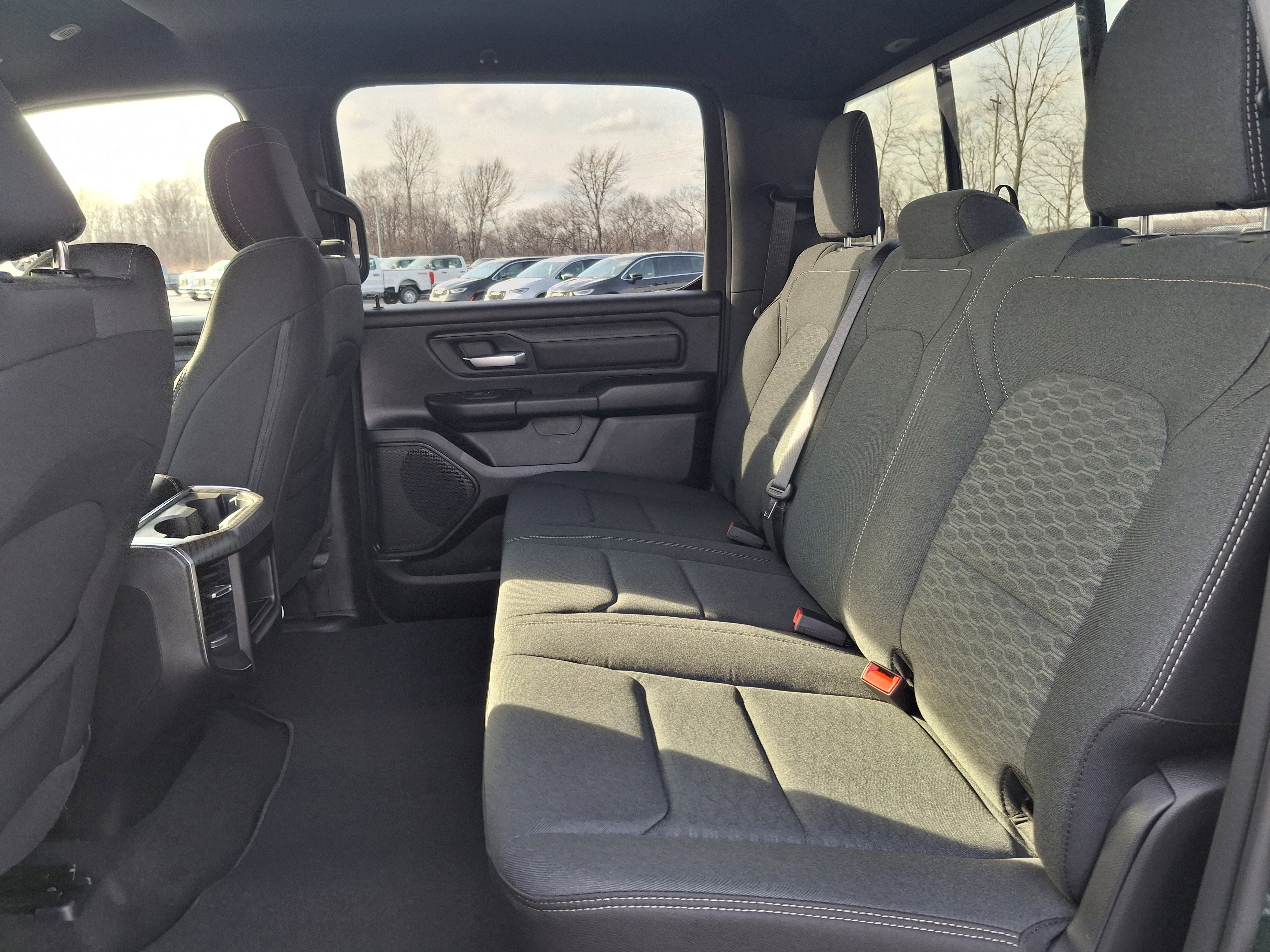 2026 RAM 1500 Express 4x4 Crew Cab 5'7 Box