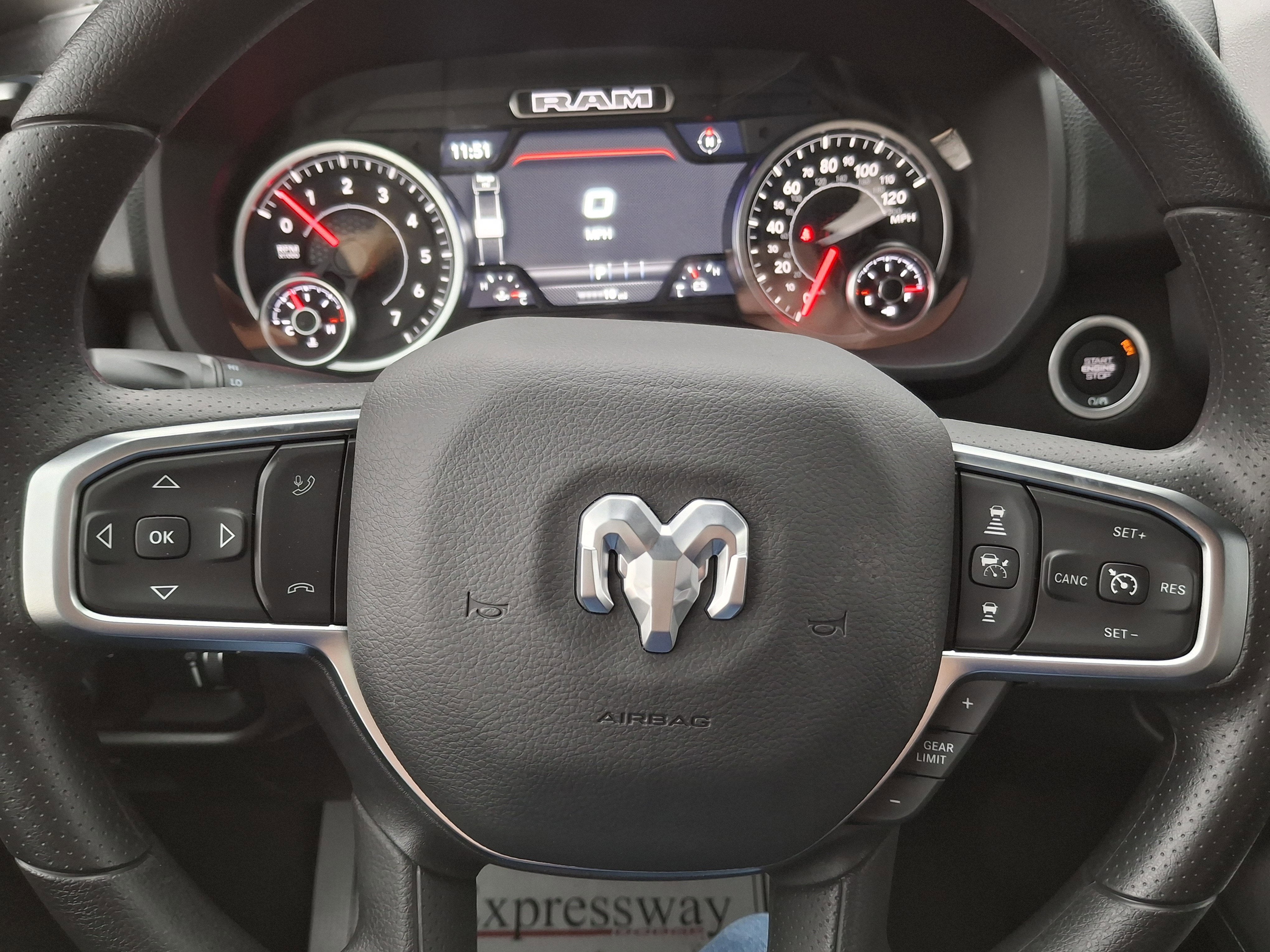 2026 RAM 1500 Express 4x4 Crew Cab 5'7 Box
