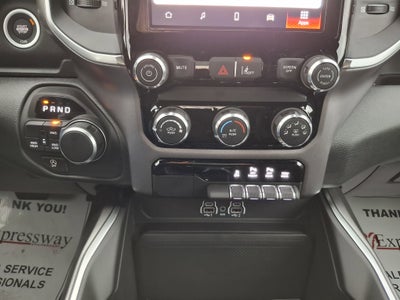 2026 RAM 1500 Express 4x4 Crew Cab 5'7 Box