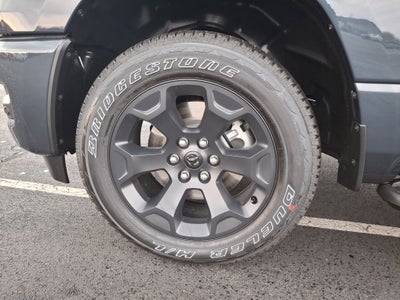 2026 RAM 1500 Express 4x4 Crew Cab 5'7 Box