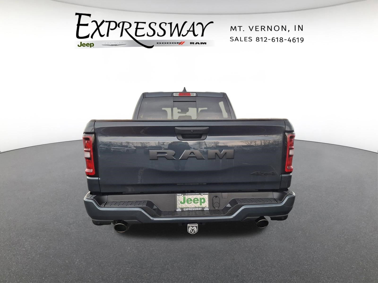2026 RAM 1500 Express 4x4 Crew Cab 5'7 Box