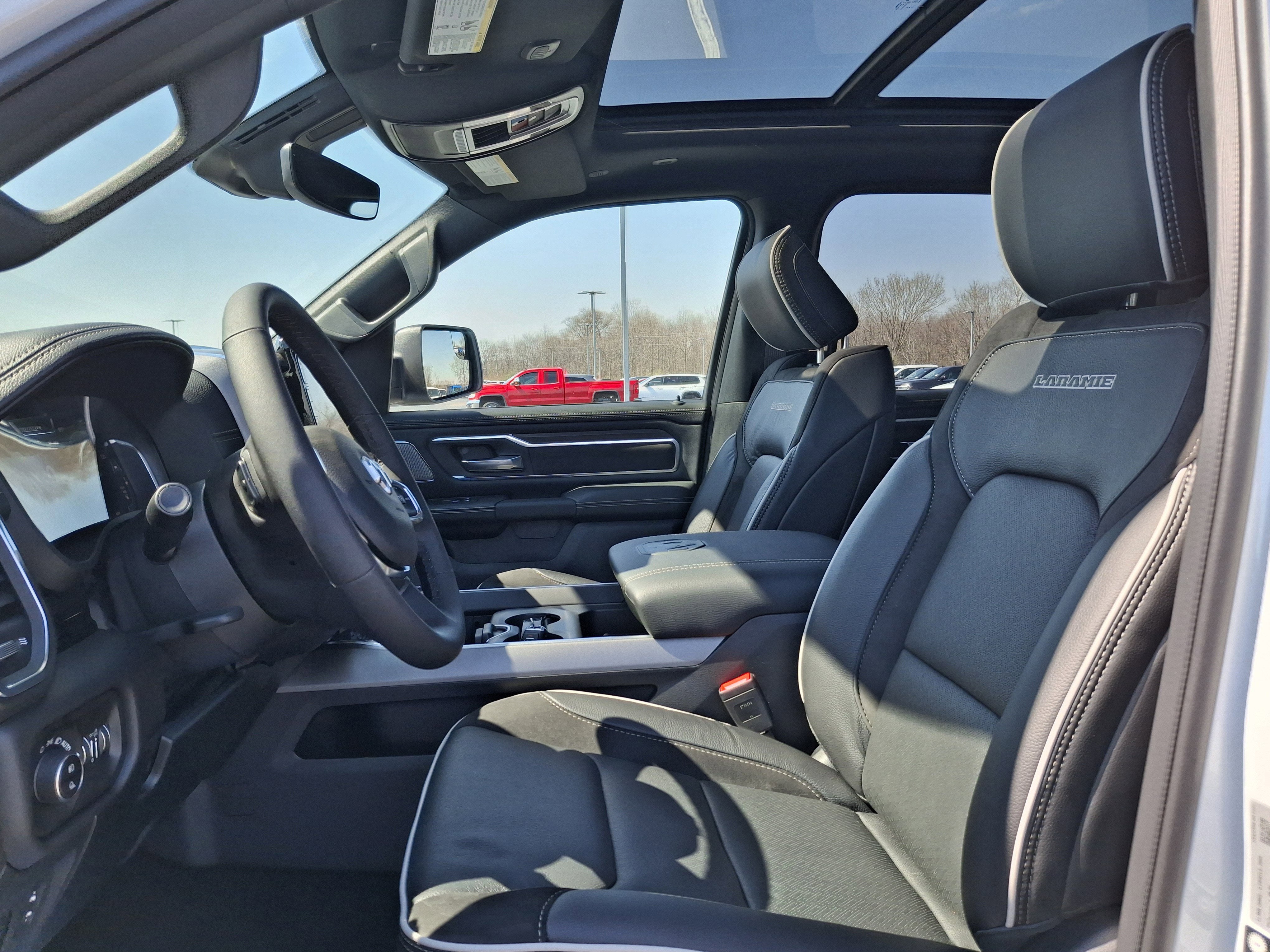 2026 RAM 1500 Laramie 4x4 Crew Cab 5'7 Box