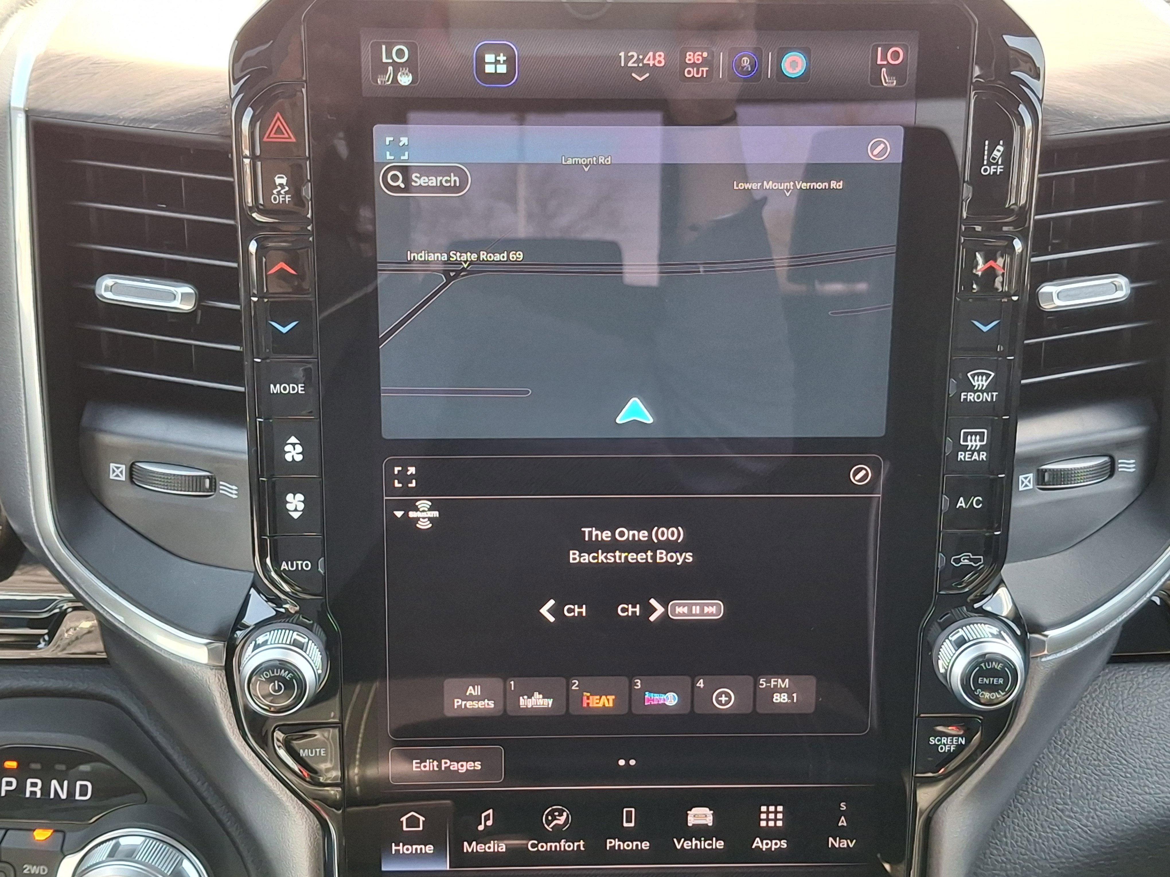 2026 RAM 1500 Laramie 4x4 Crew Cab 5'7 Box