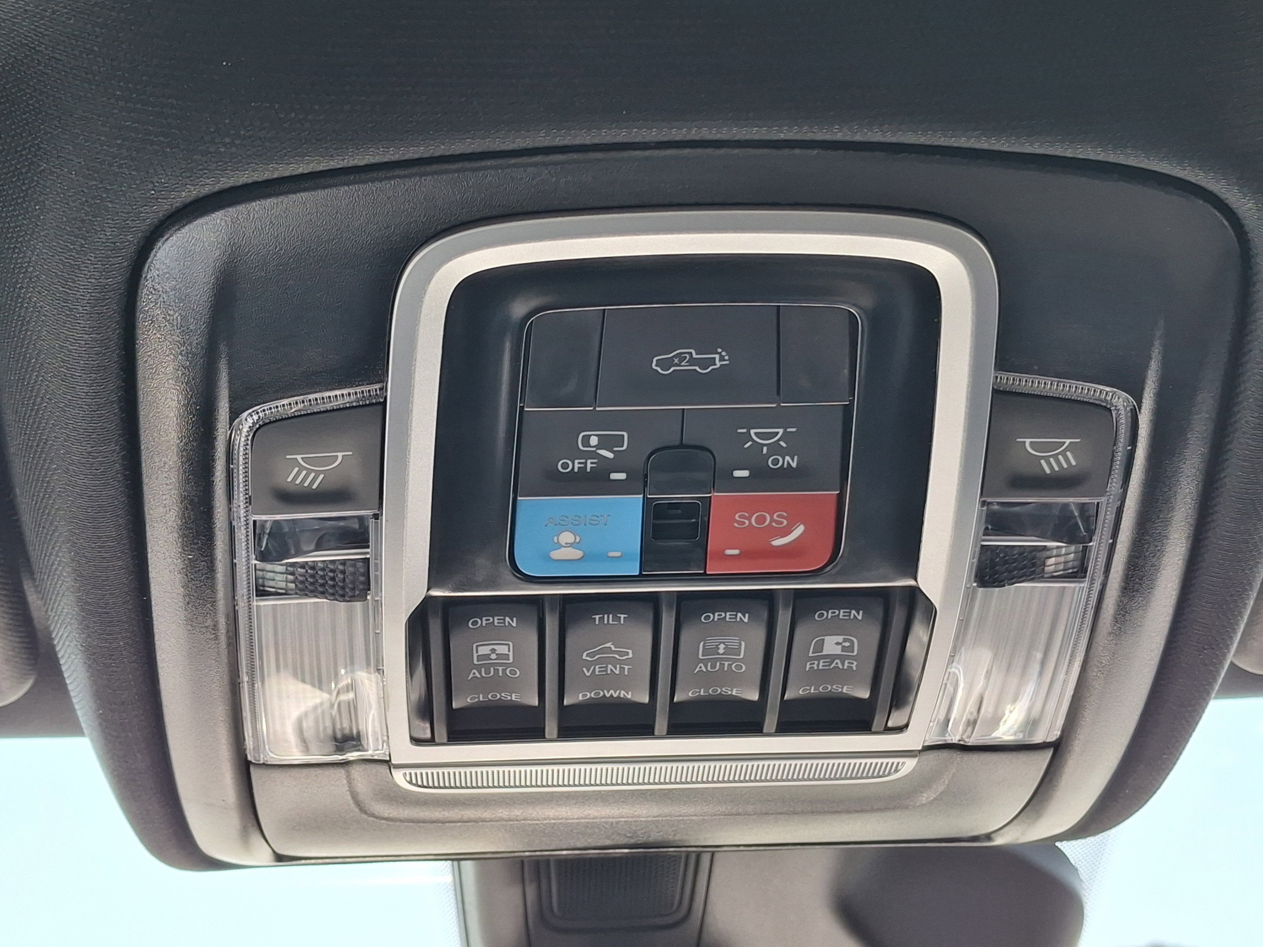 2026 RAM 1500 Laramie 4x4 Crew Cab 5'7 Box