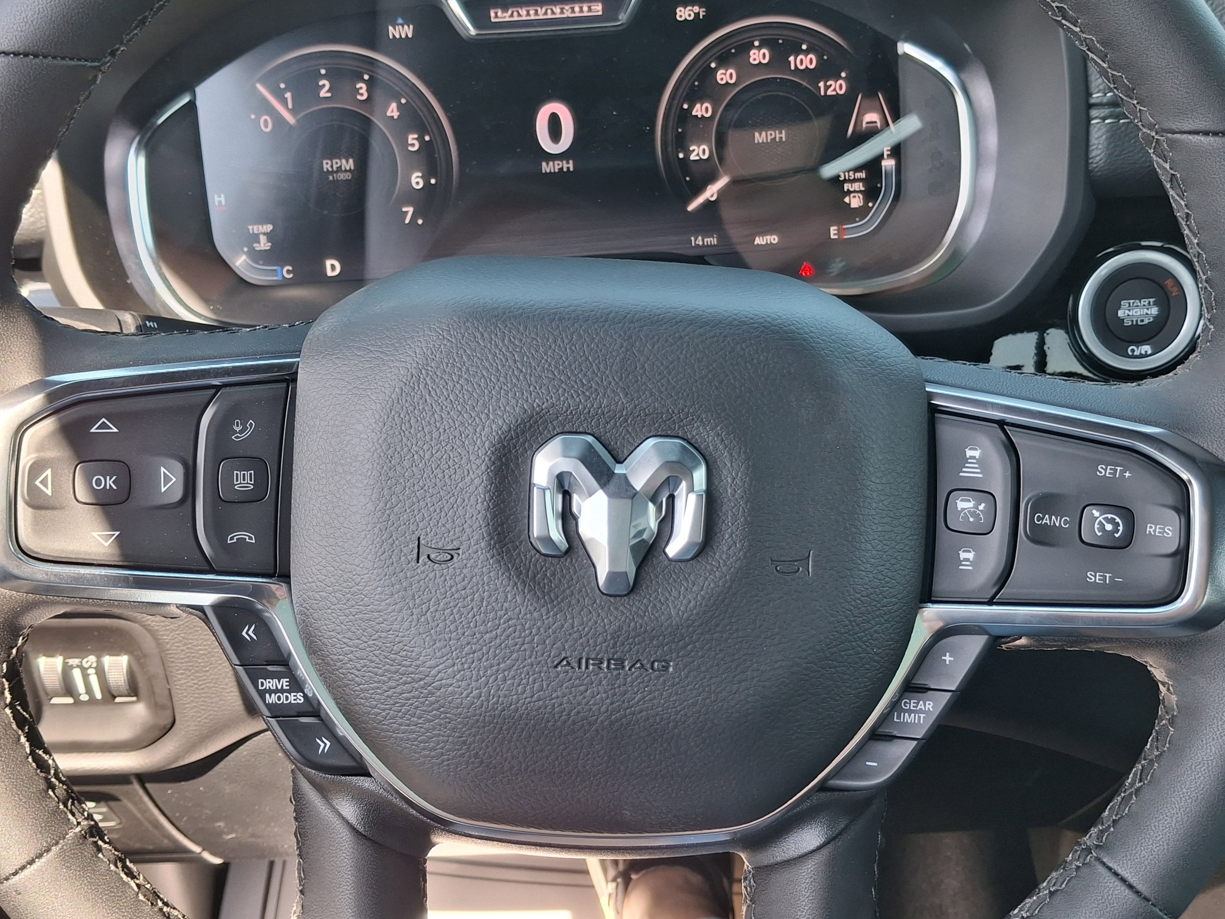 2026 RAM 1500 Laramie 4x4 Crew Cab 5'7 Box