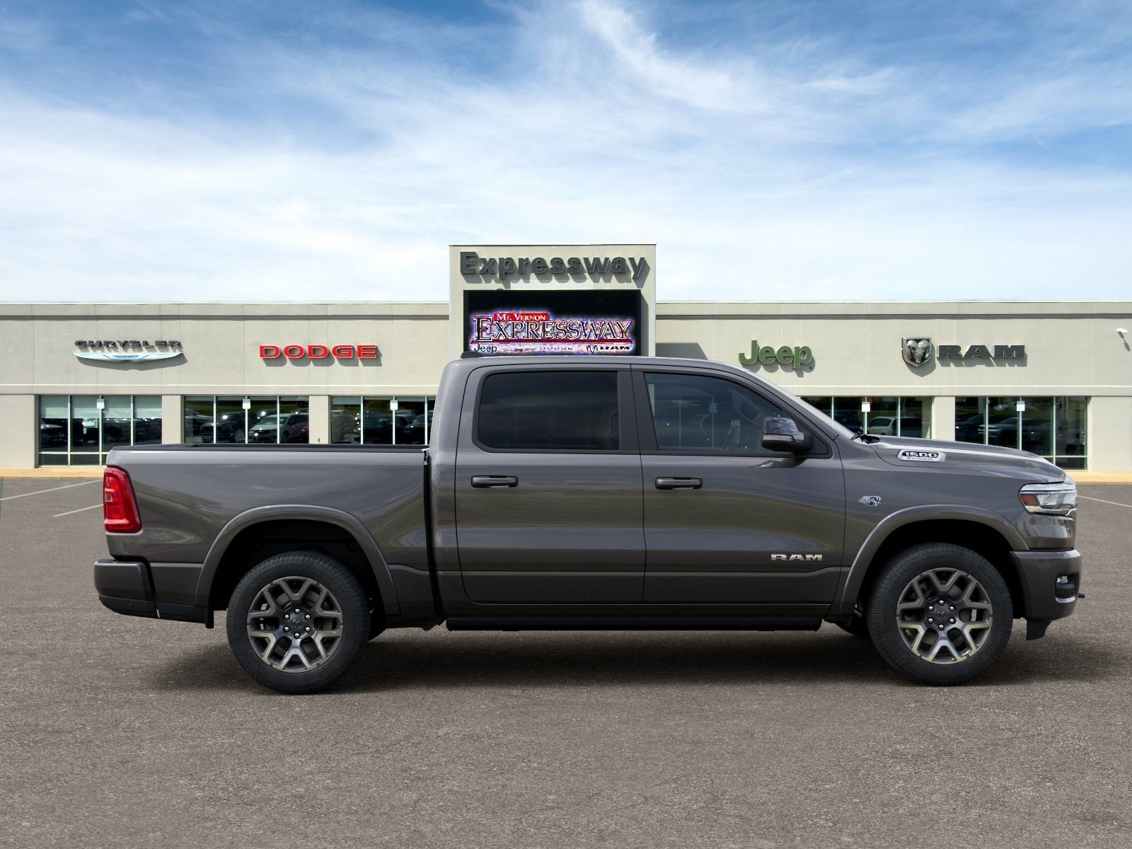 2026 RAM 1500 Laramie 4x4 Crew Cab 5'7 Box