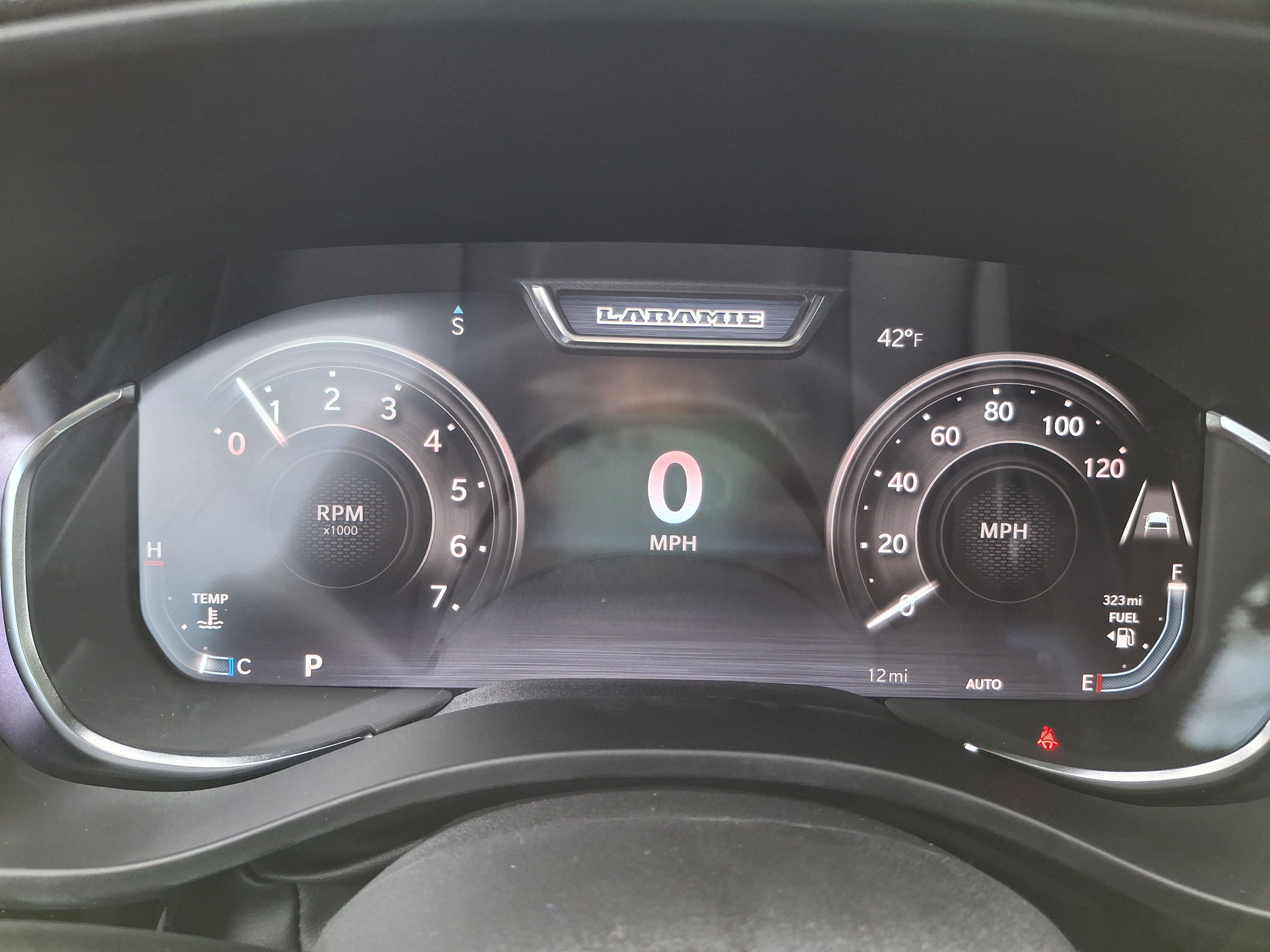 2026 RAM 1500 Laramie 4x4 Crew Cab 5'7 Box