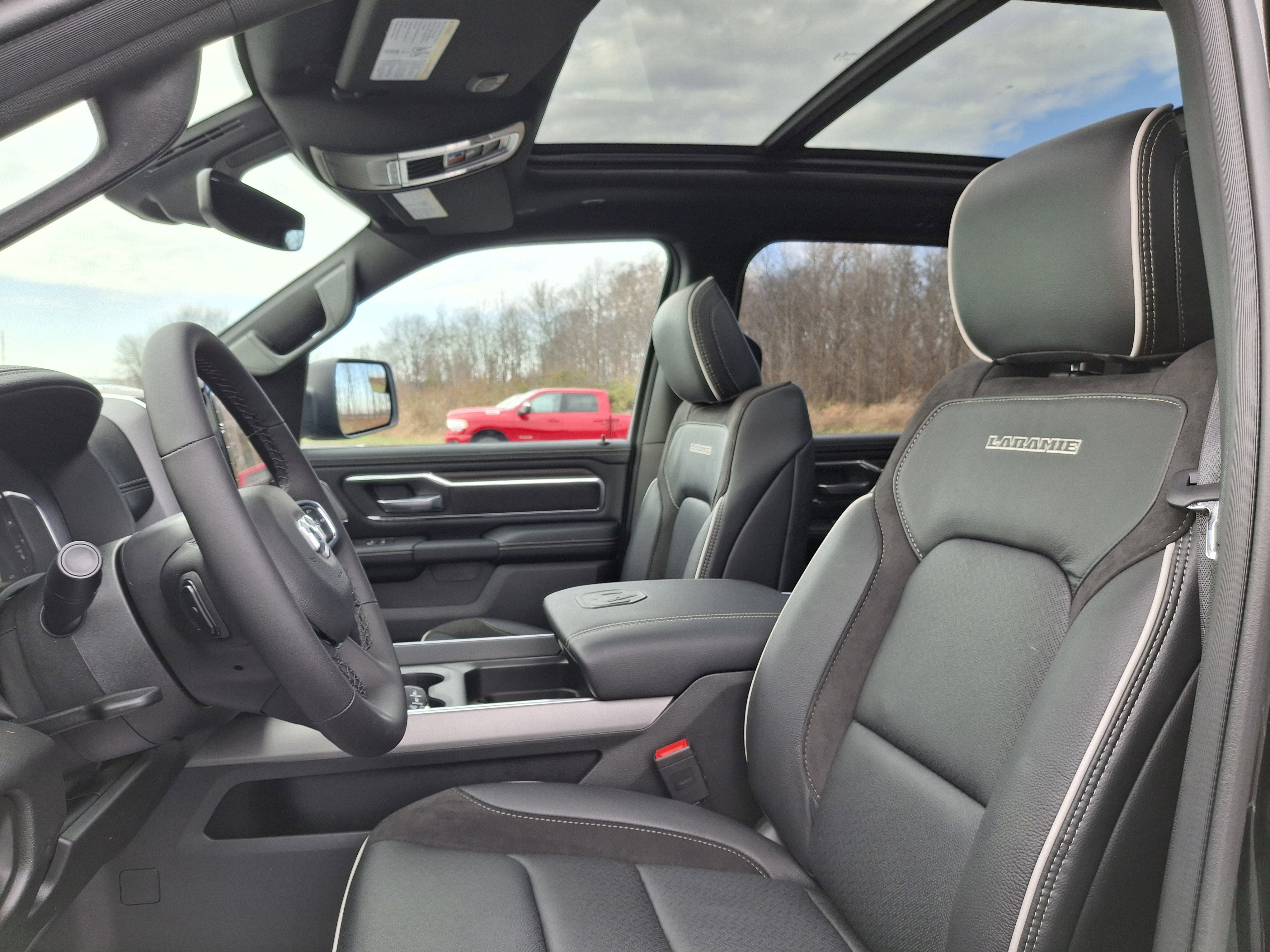 2026 RAM 1500 Laramie 4x4 Crew Cab 5'7 Box