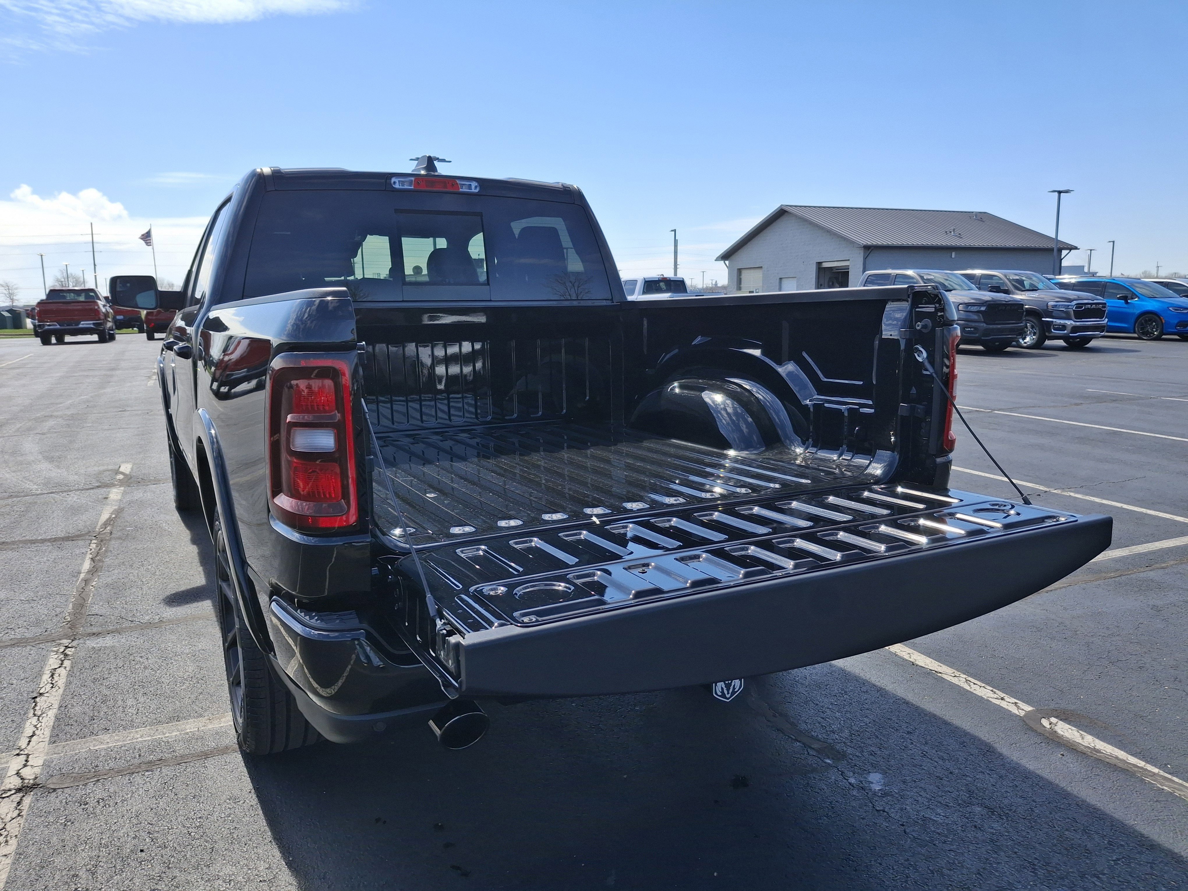 2026 RAM 1500 Laramie 4x4 Crew Cab 5'7 Box