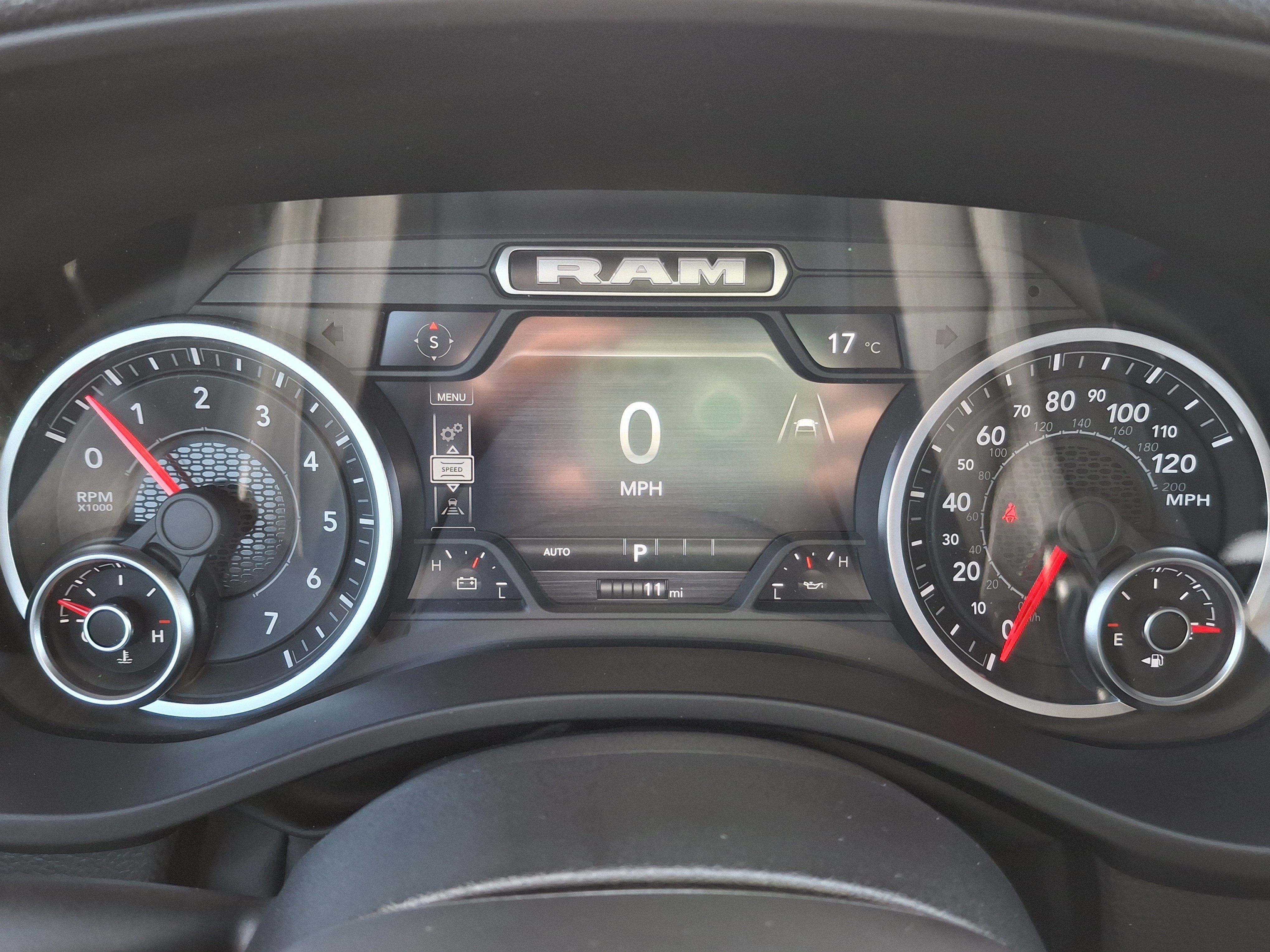 2026 RAM 1500 Laramie 4x4 Crew Cab 5'7 Box