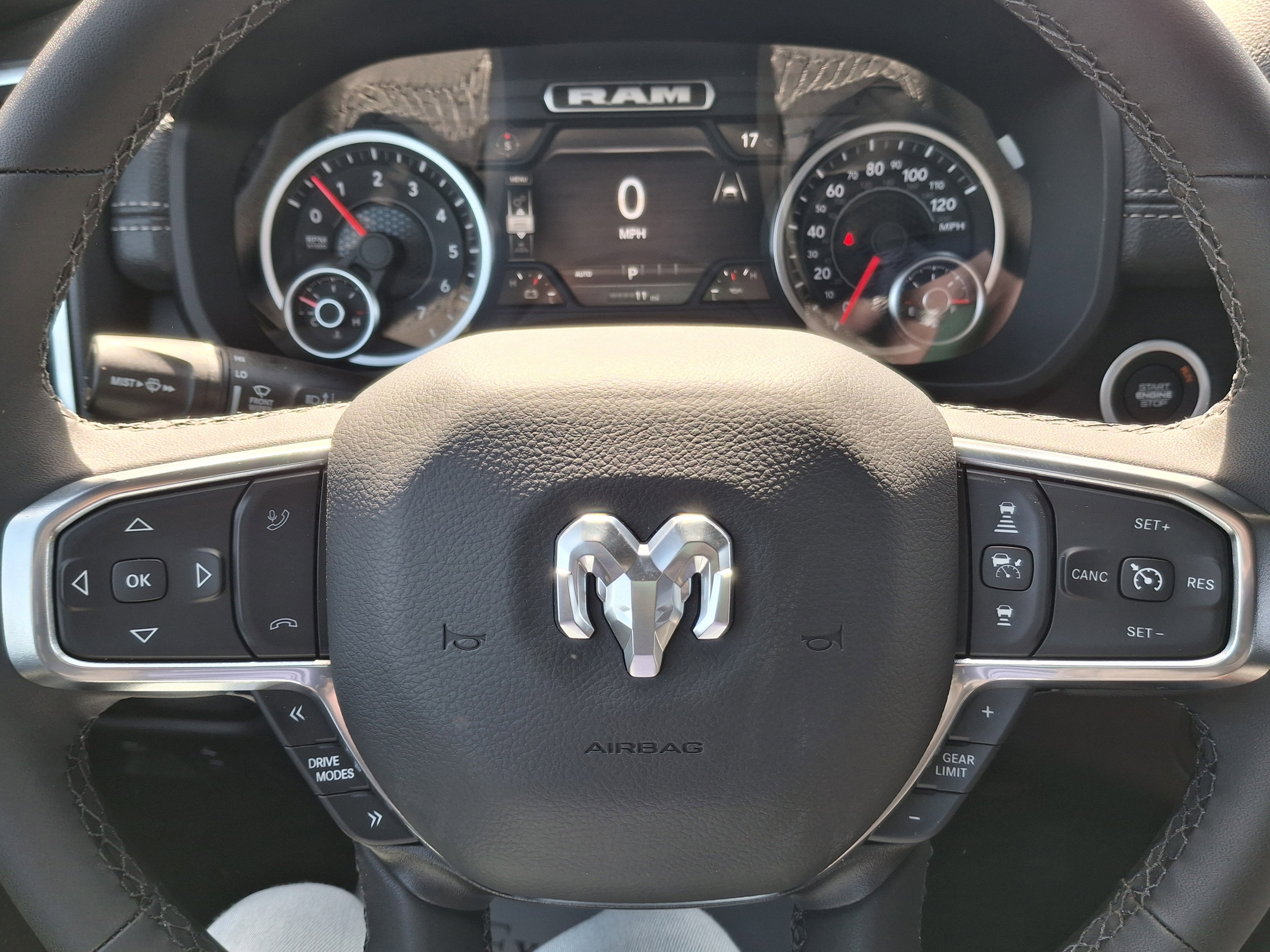 2026 RAM 1500 Laramie 4x4 Crew Cab 5'7 Box