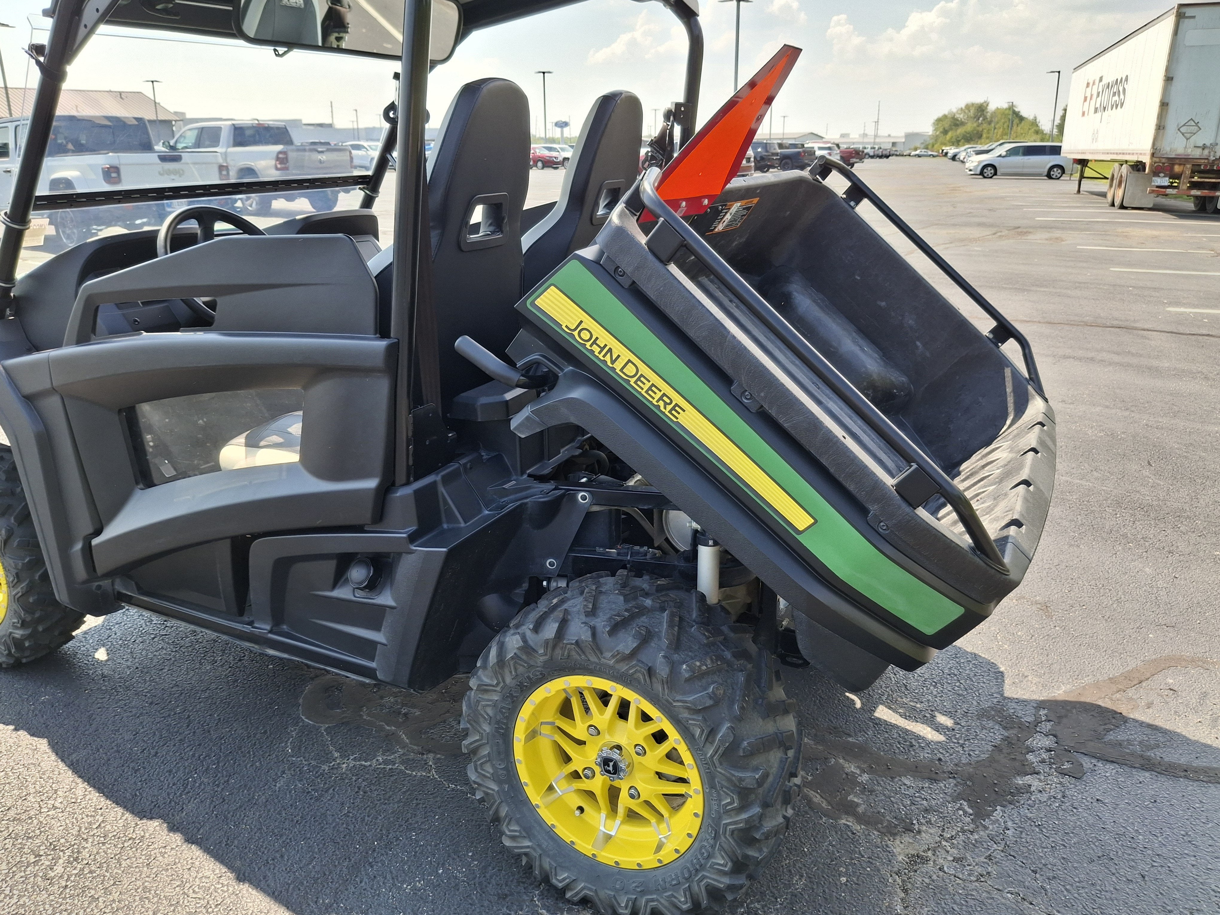 2019 JOHN DEERE RSX 860M Base