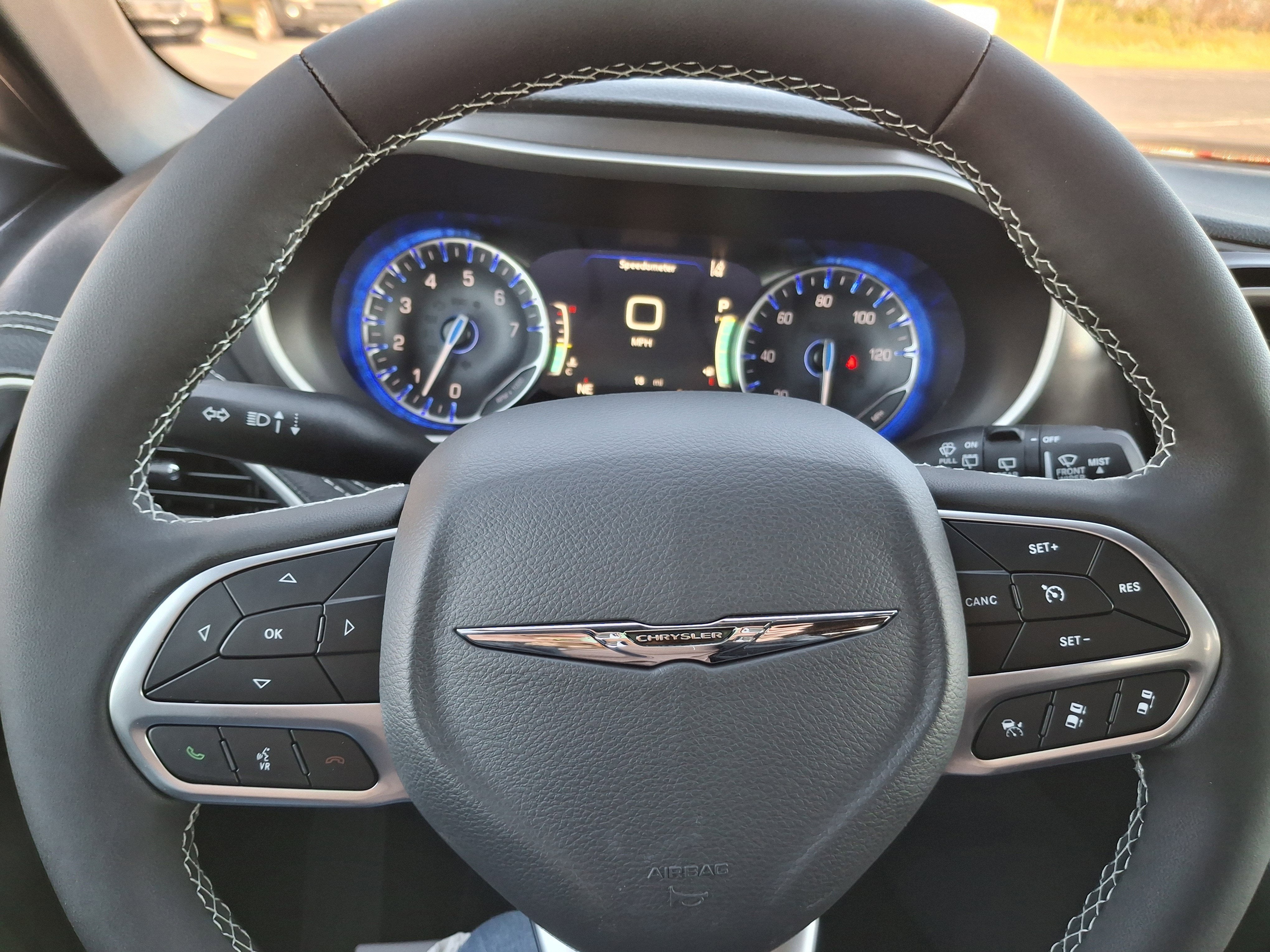 2026 Chrysler Pacifica Select