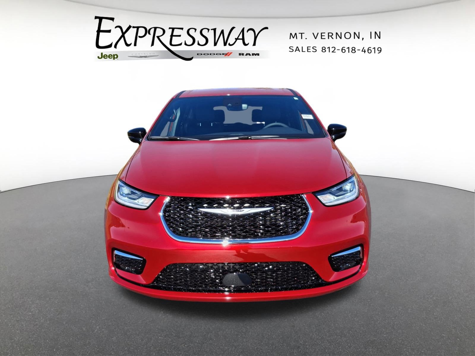 2026 Chrysler Pacifica Select