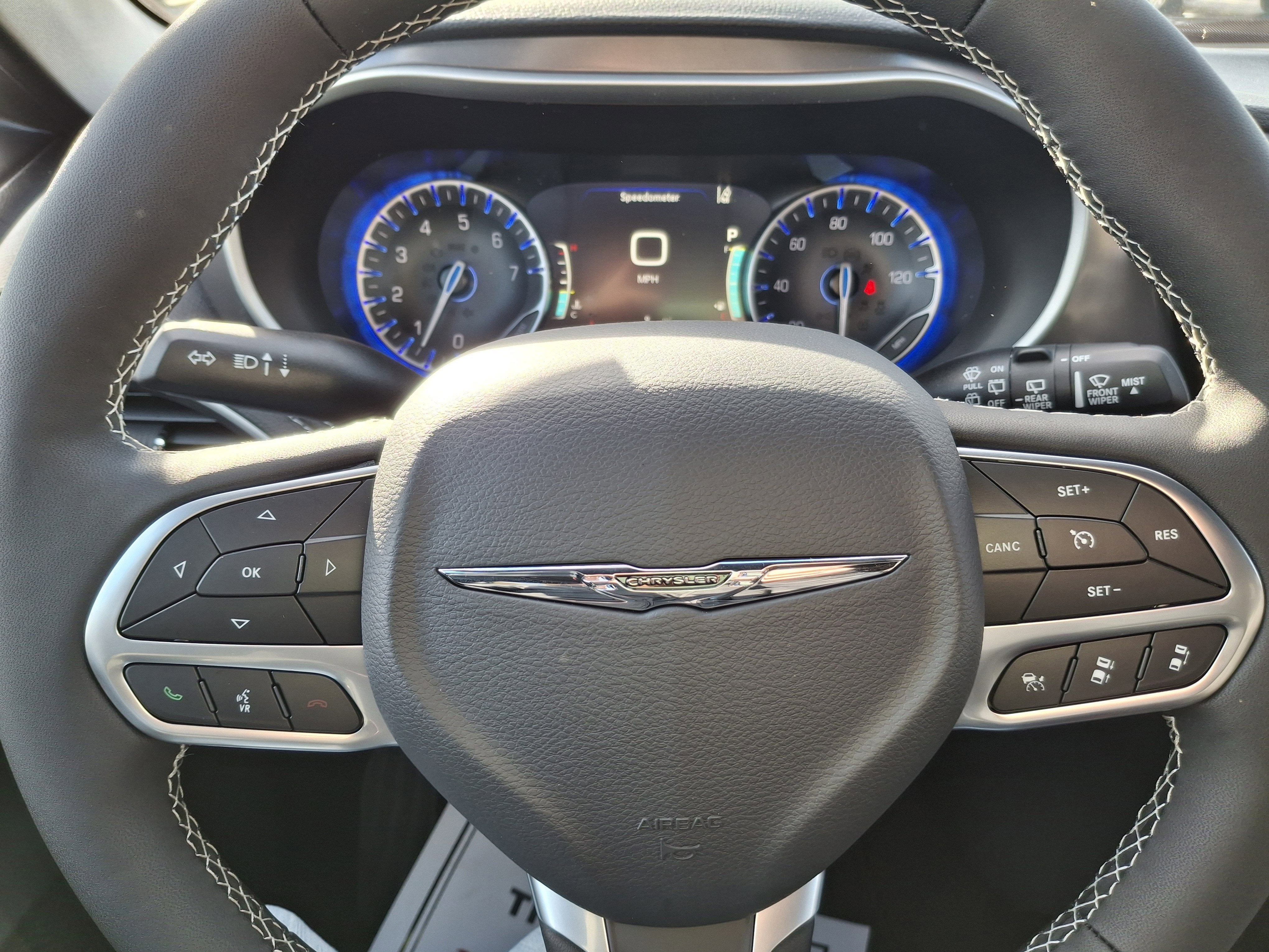 2026 Chrysler Pacifica Select