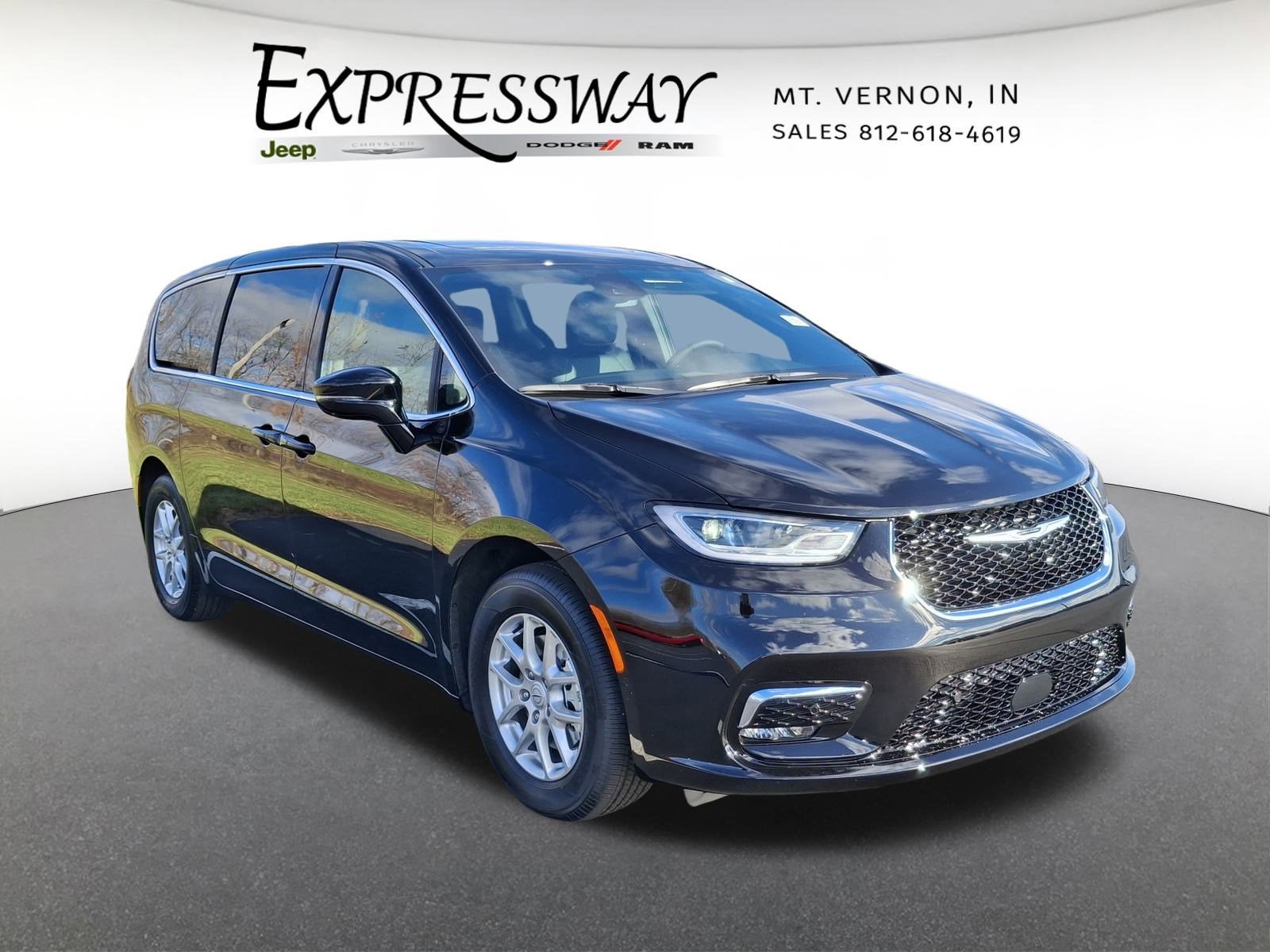 2026 Chrysler Pacifica Select