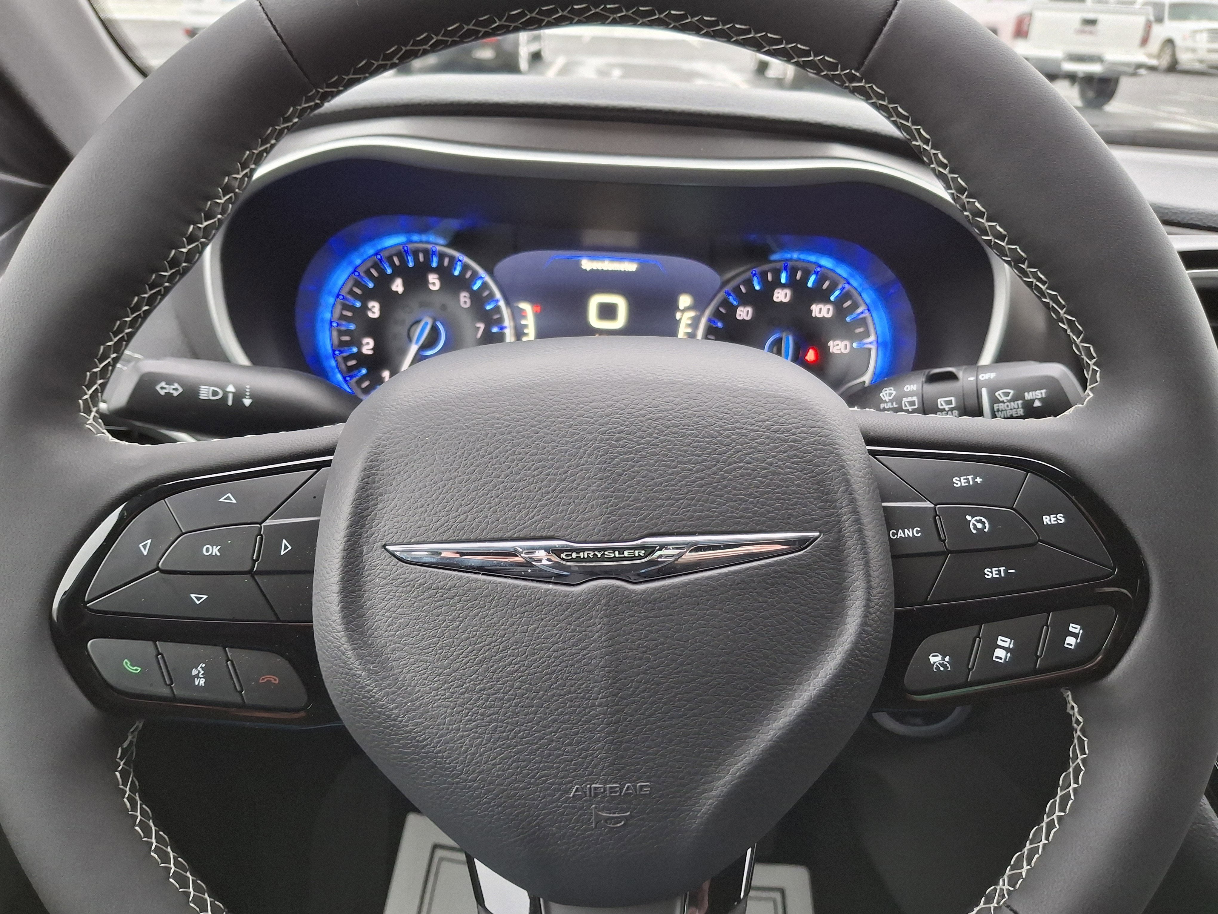 2026 Chrysler Pacifica Select