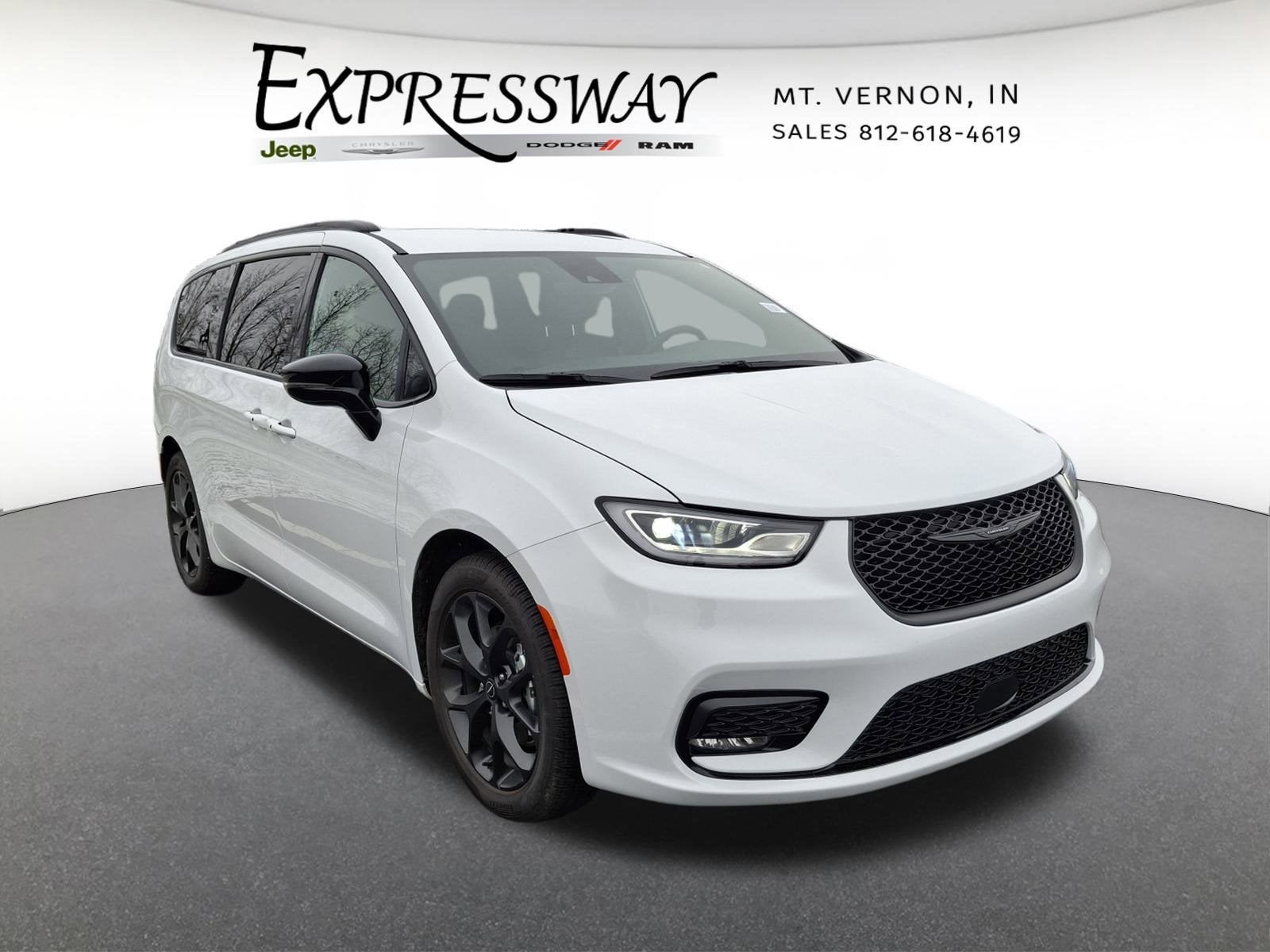 2026 Chrysler Pacifica Select