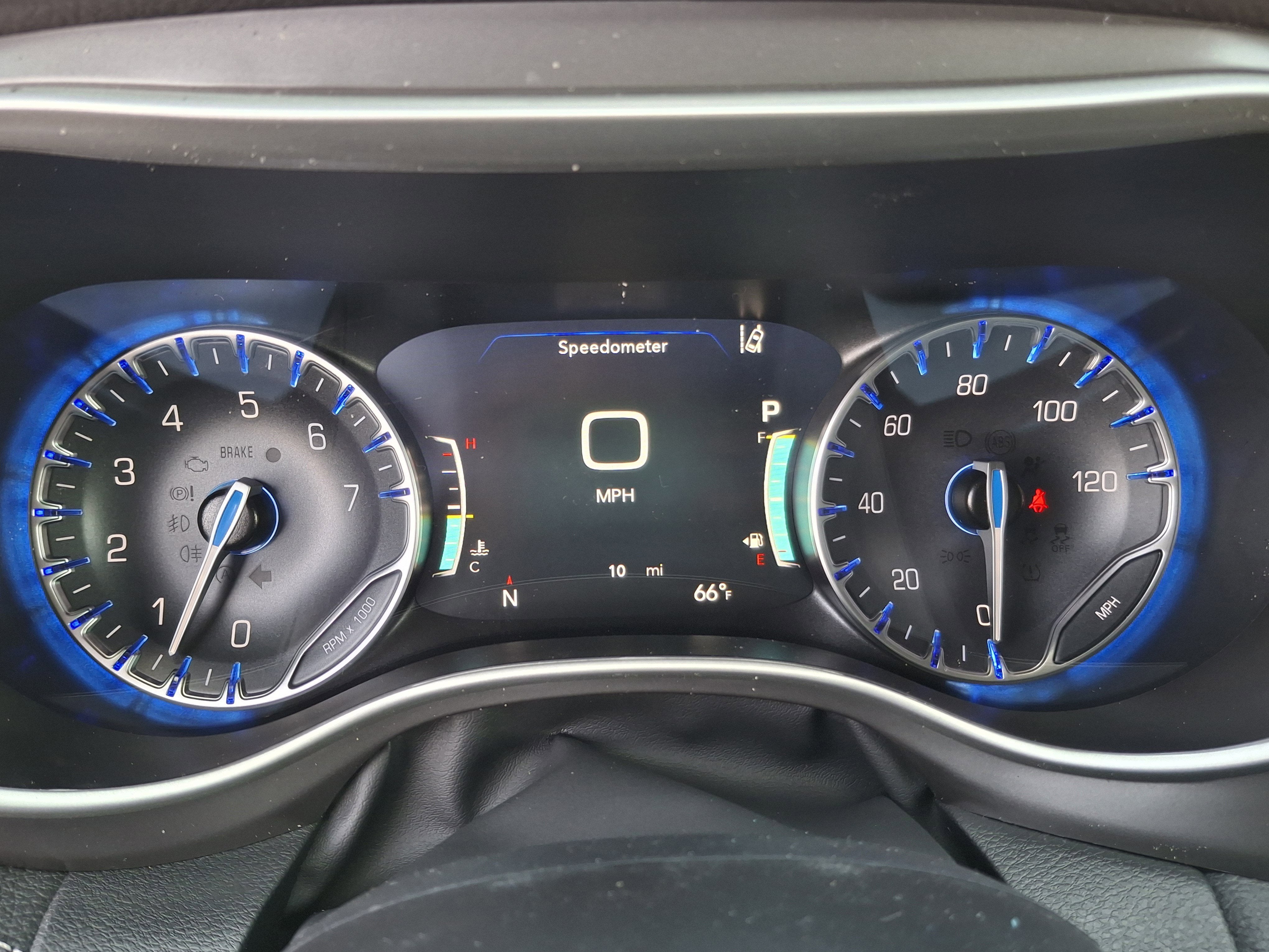 2026 Chrysler Pacifica Select