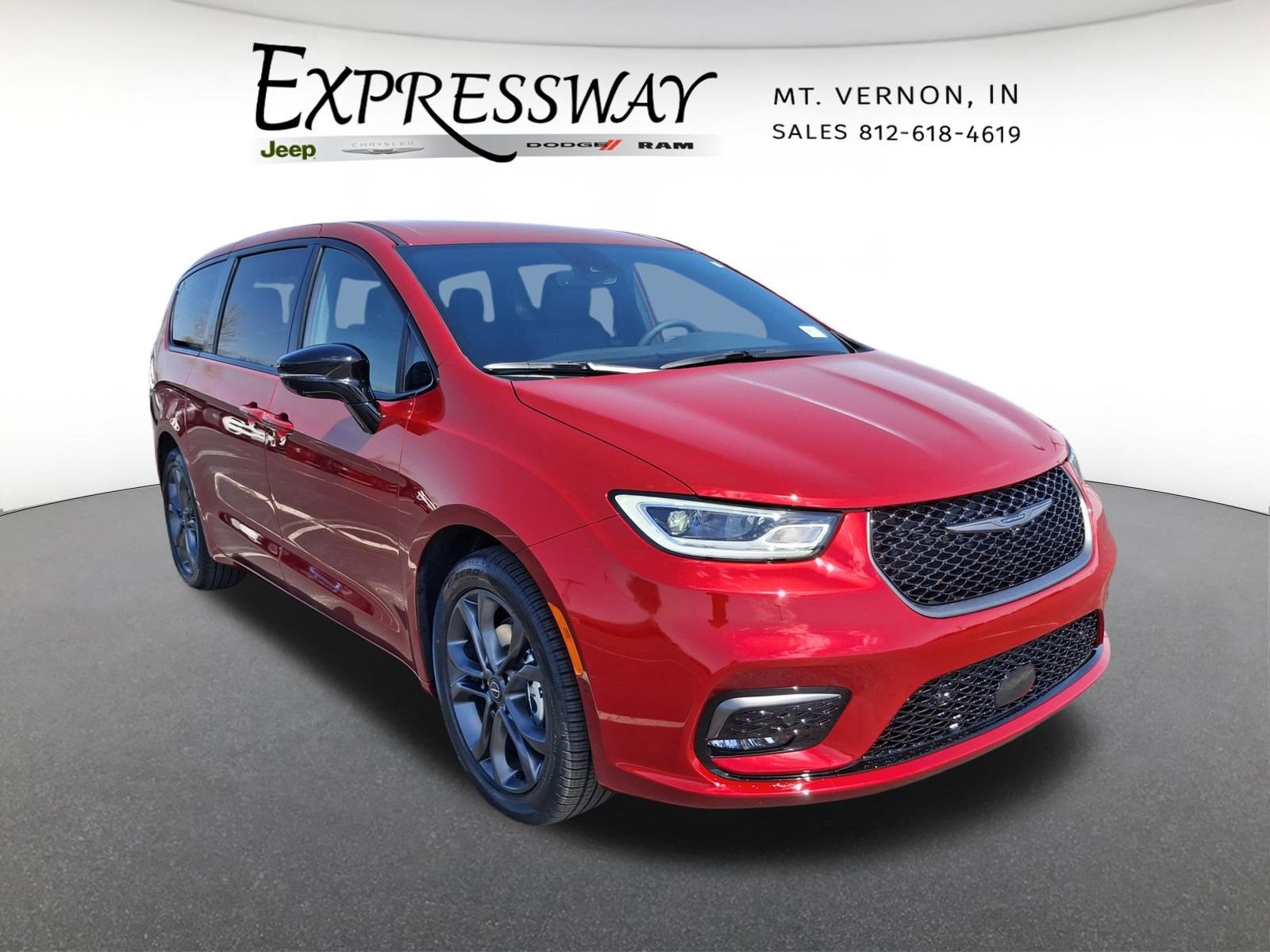 2026 Chrysler Pacifica Select