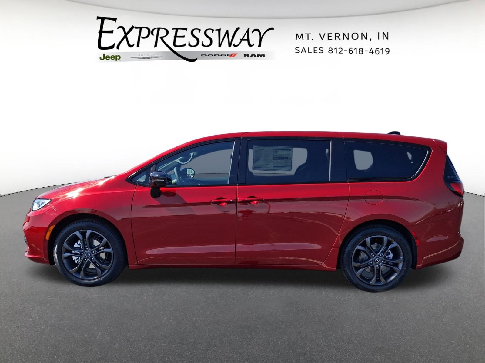 2026 Chrysler Pacifica Select