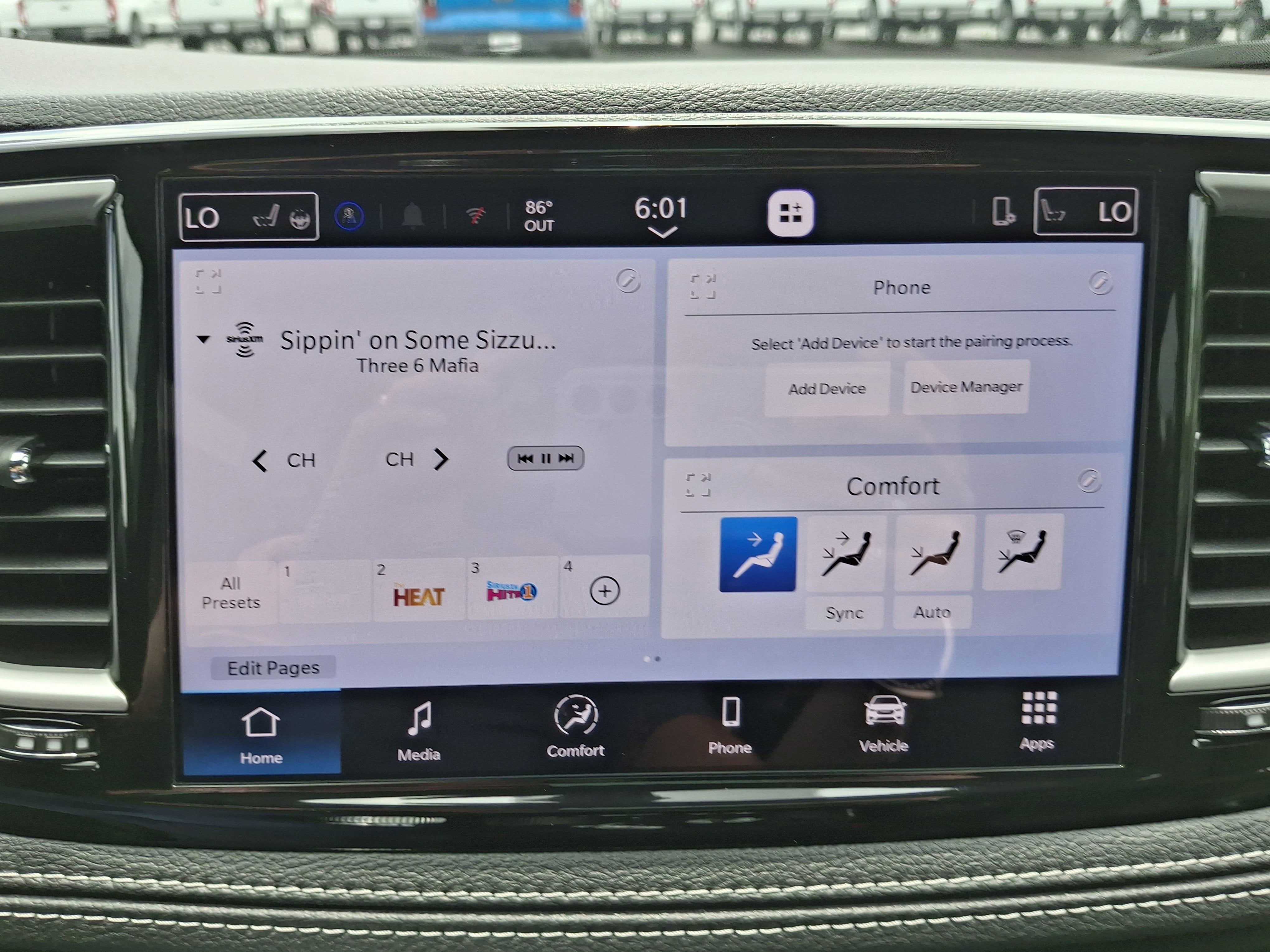 2027 Chrysler Pacifica Select