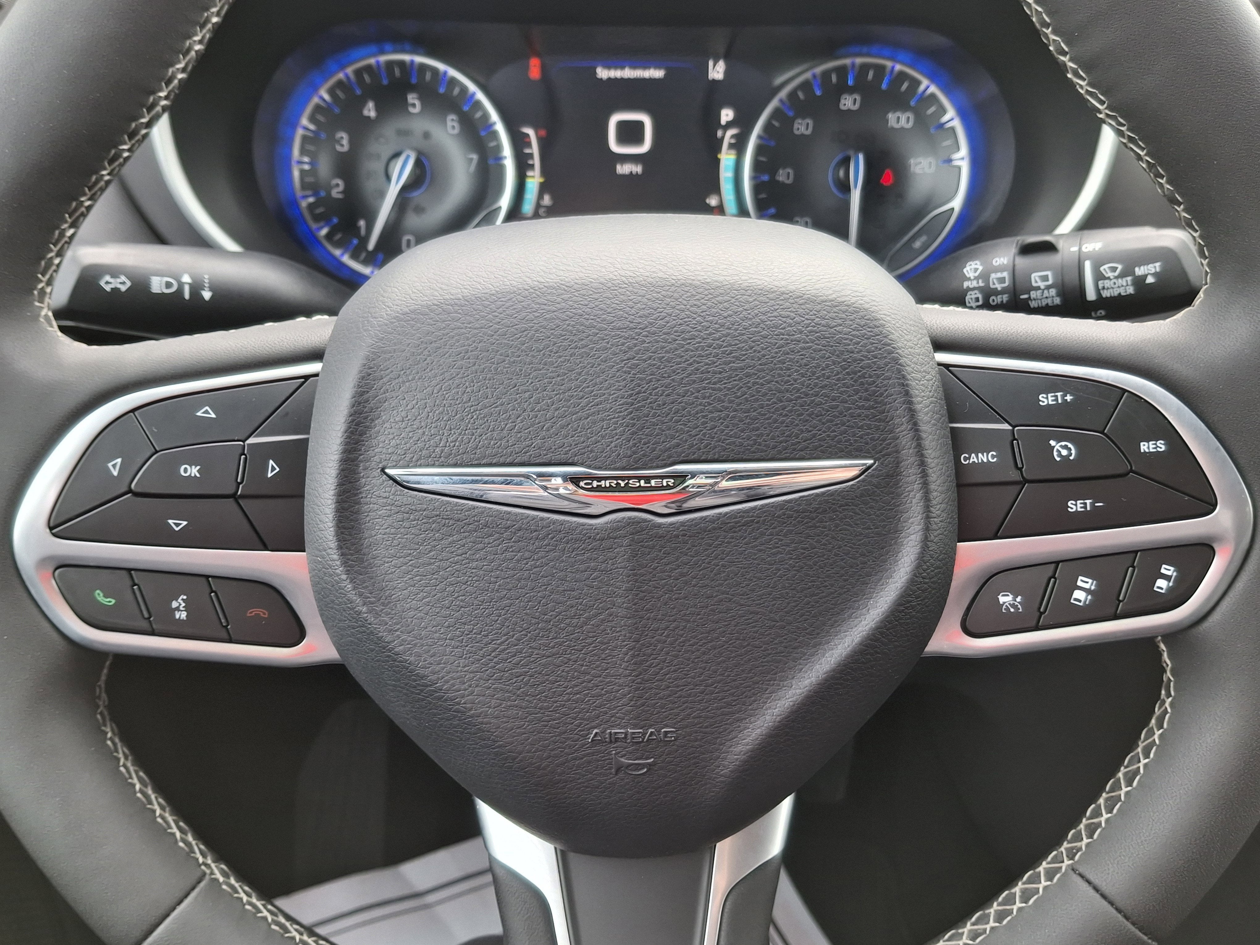 2025 Chrysler Pacifica Select