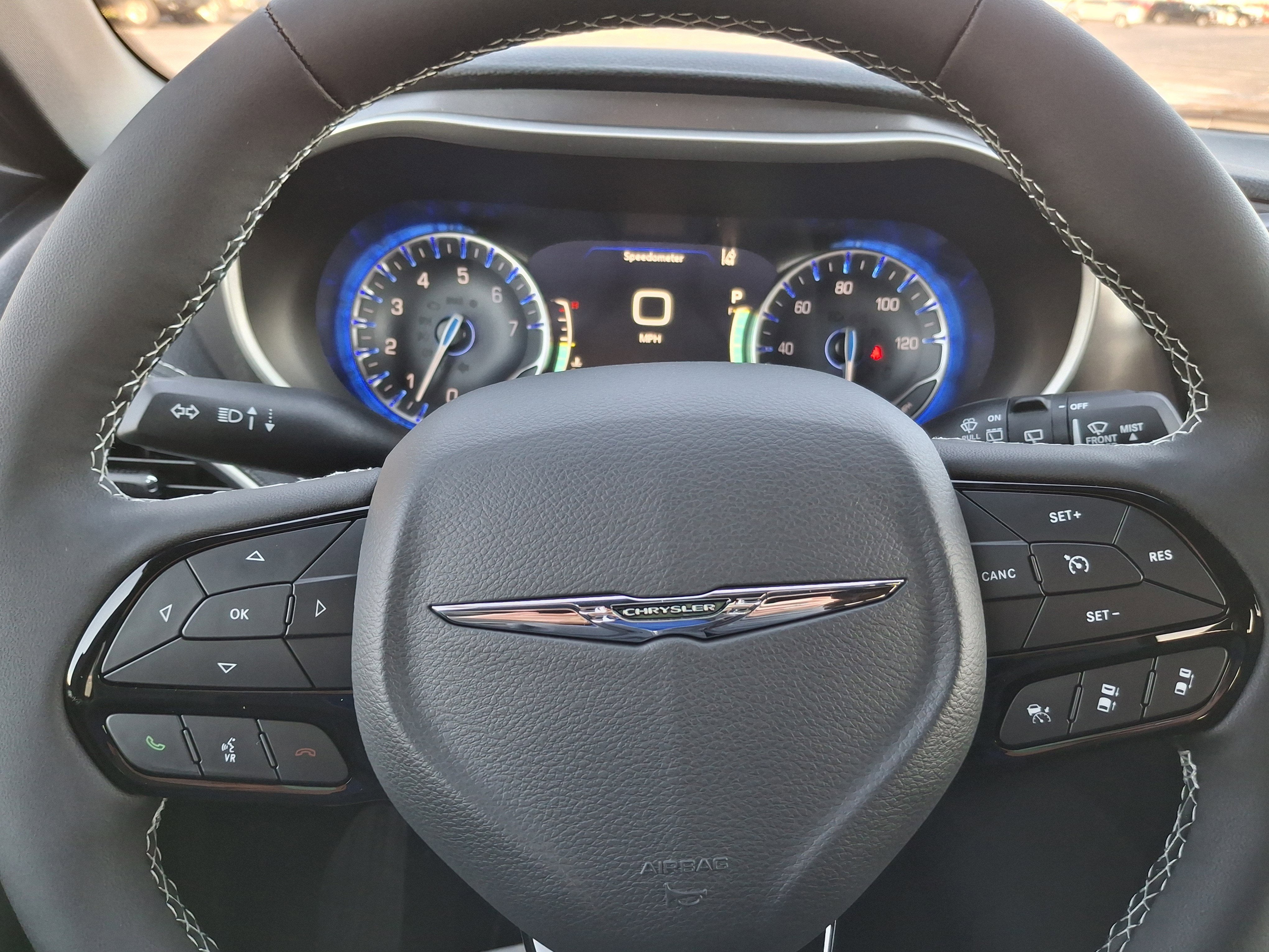 2026 Chrysler Pacifica Select