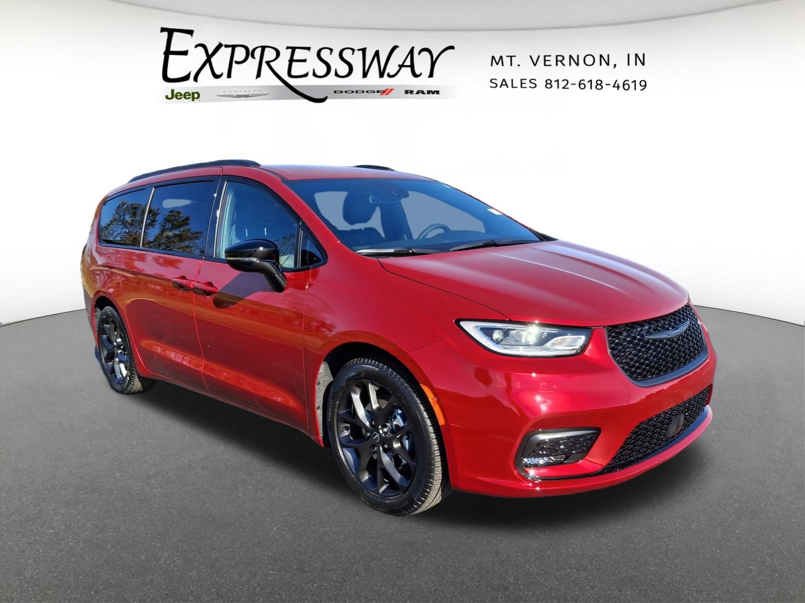 2026 Chrysler Pacifica Select