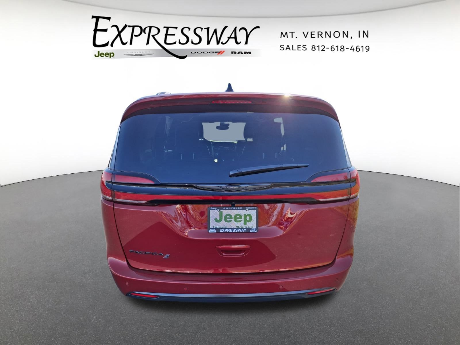 2026 Chrysler Pacifica Select