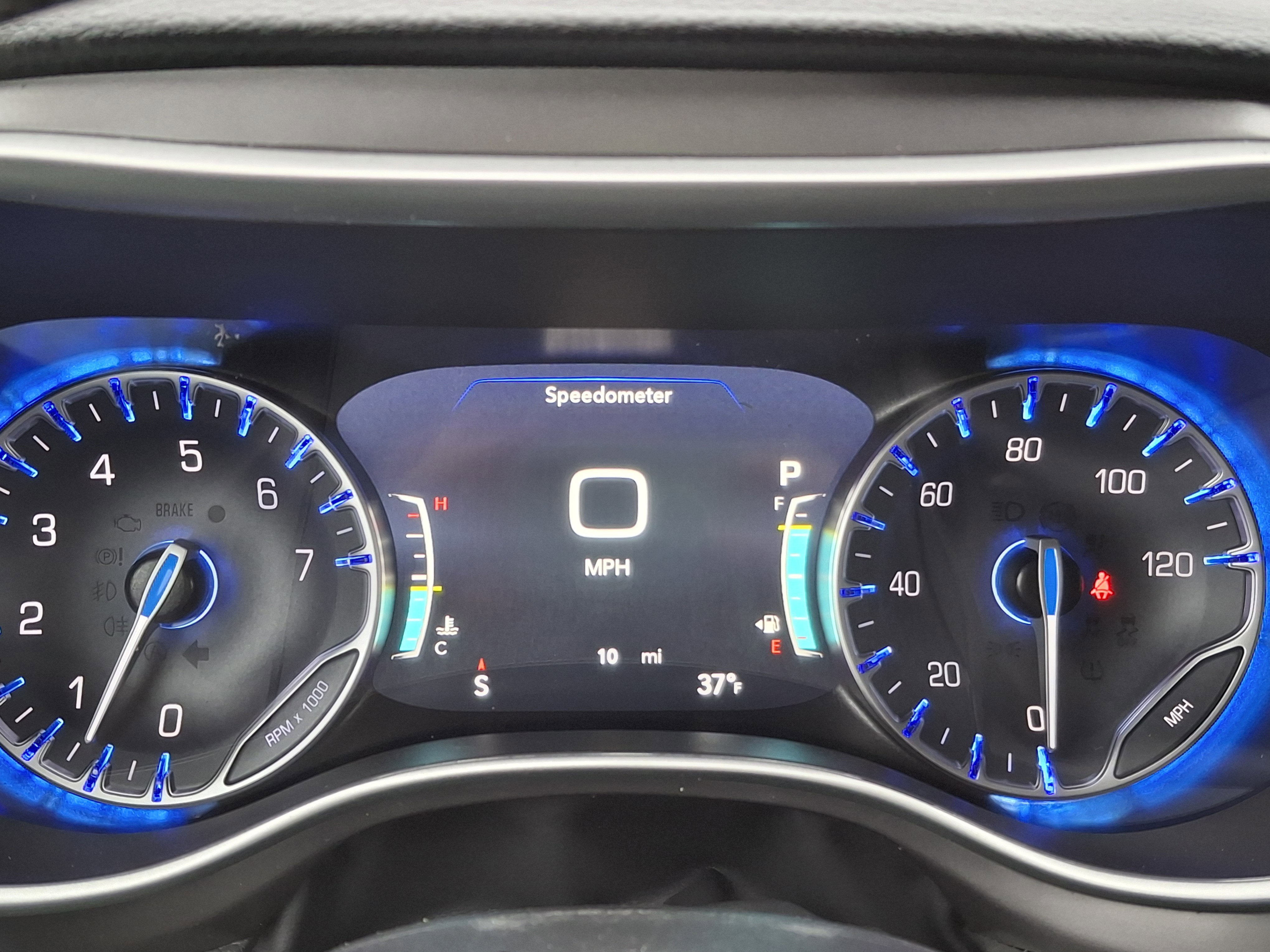 2026 Chrysler Pacifica Select